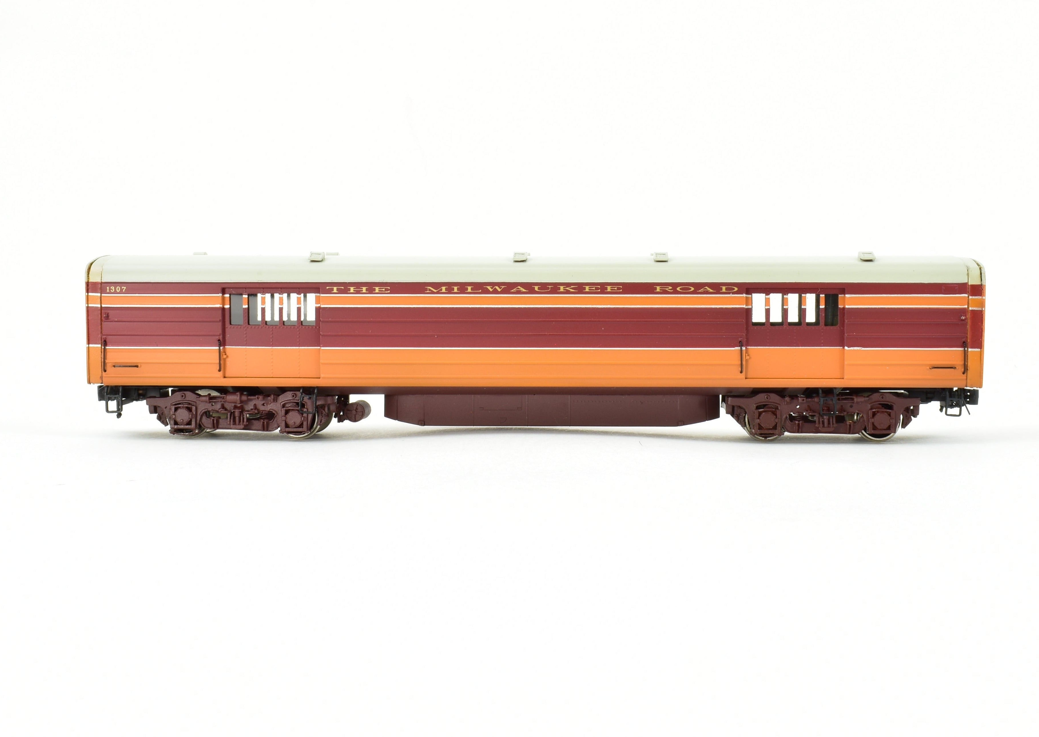 HO Scale Brass Precision Scale Co. Model - Milwaukee Road 1939 Hiawatha 60 Foot Express Baggage Car with Factory Painting