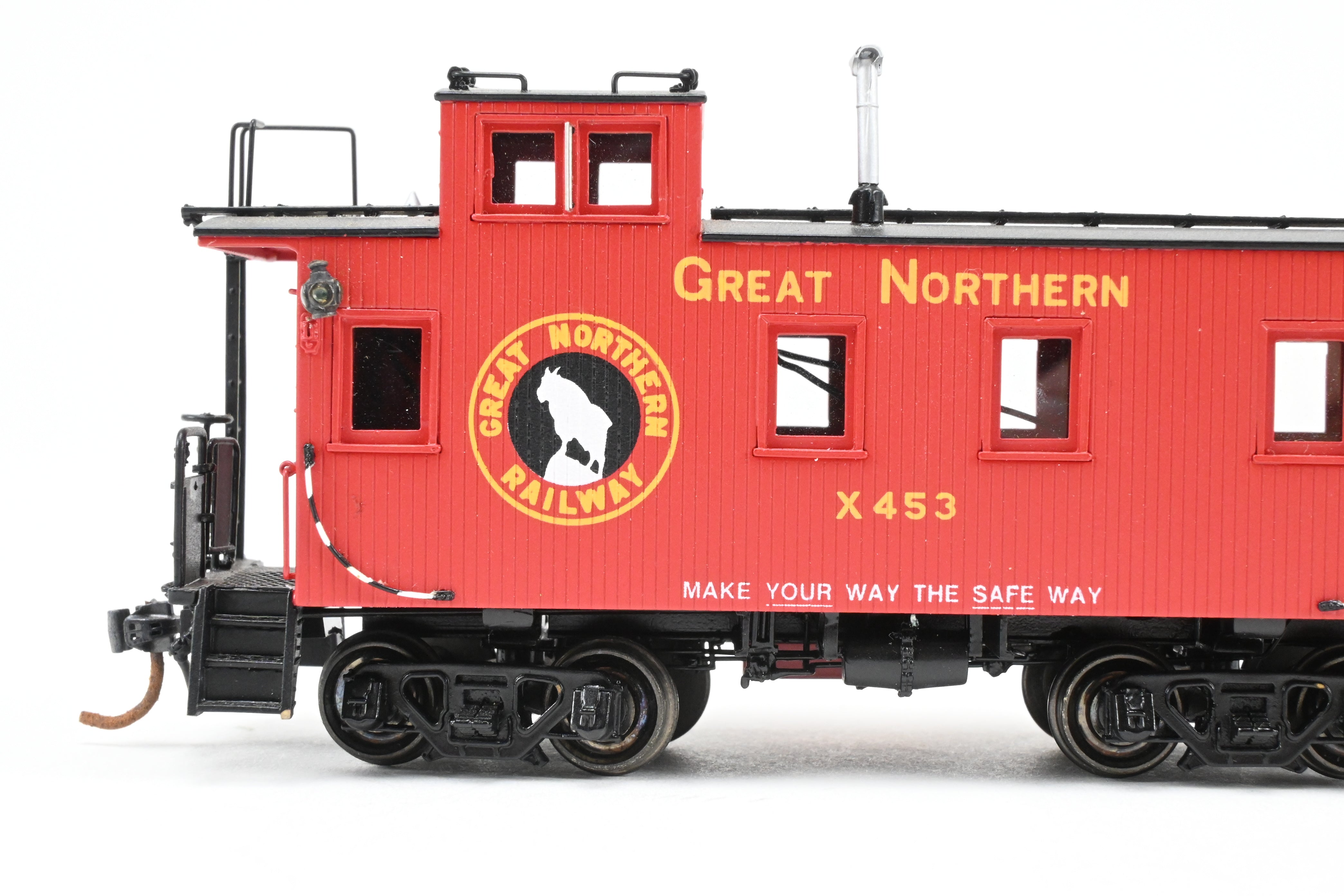 HO Scale Brass 25' Wood Caboose by Challenger Imports with Marker Lights