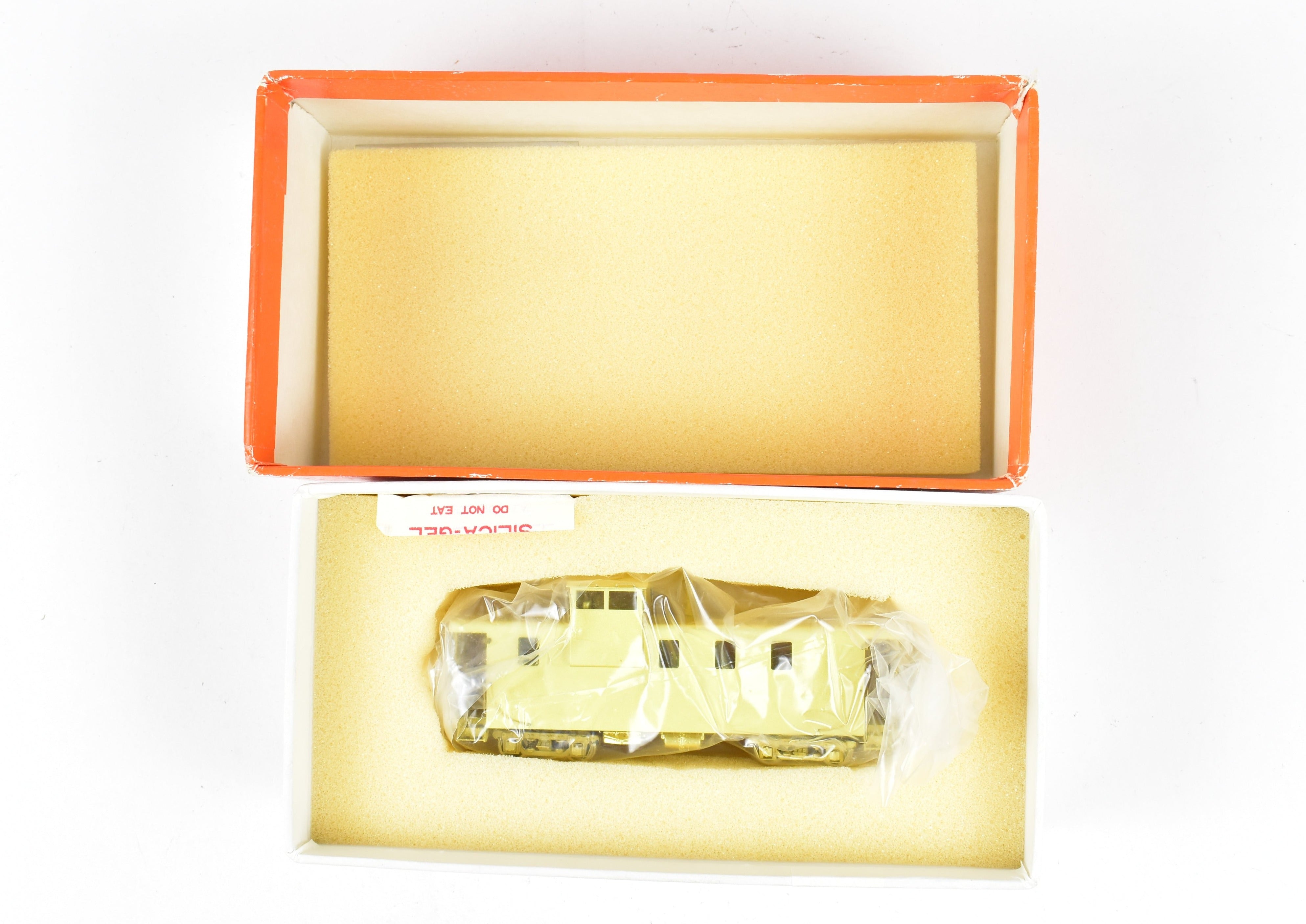 HOn3 Scale Model Brass Precision Scale Co. White Pass & Yukon Railway Steel Caboose 901 - A Collectible Train Car