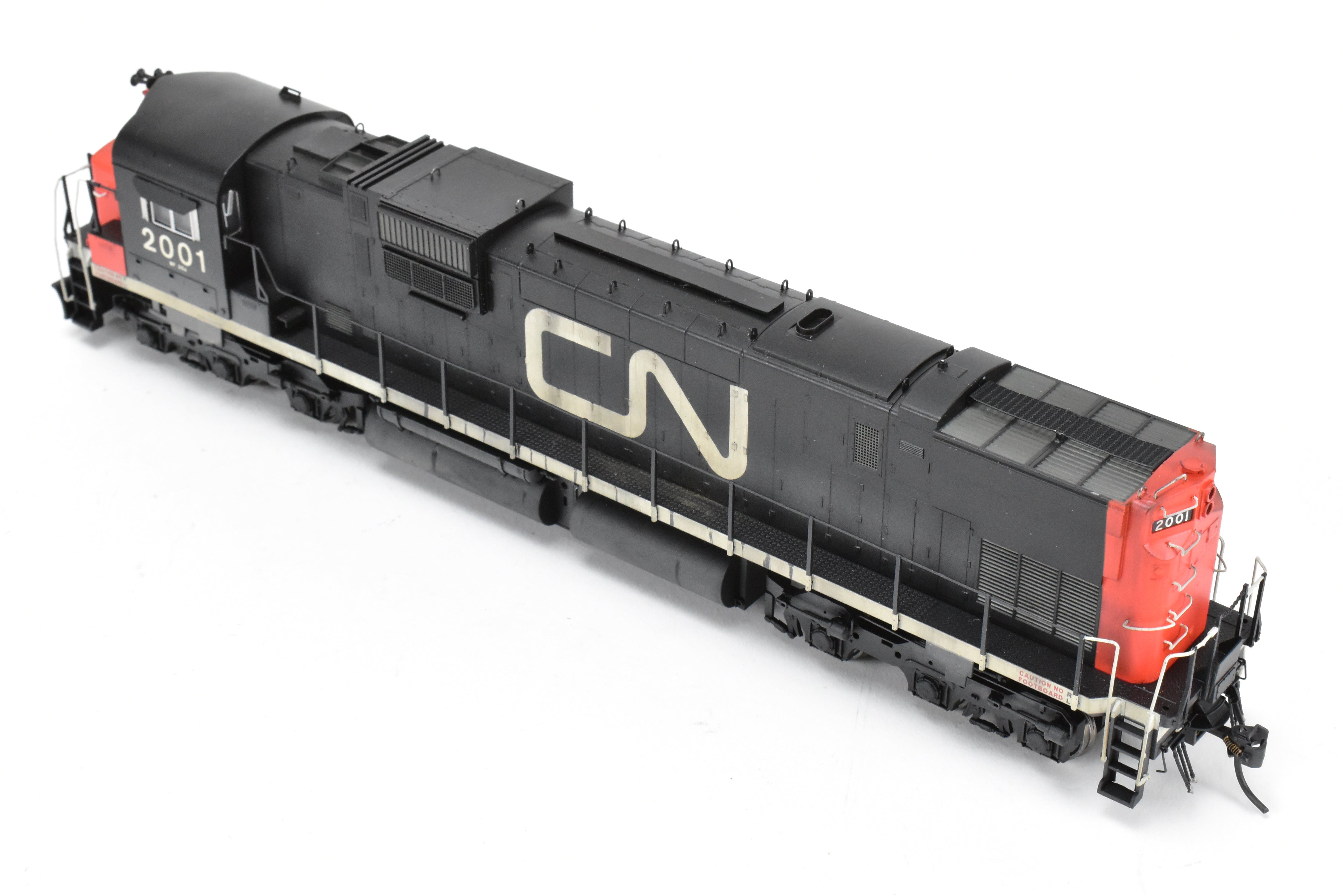 HO Scale Con Bowser Executive Line Canadian National Railway Alco C630M Model Train with ESU DCC and Sound Function, Featuring Road Number 2001 and Professional Weathering