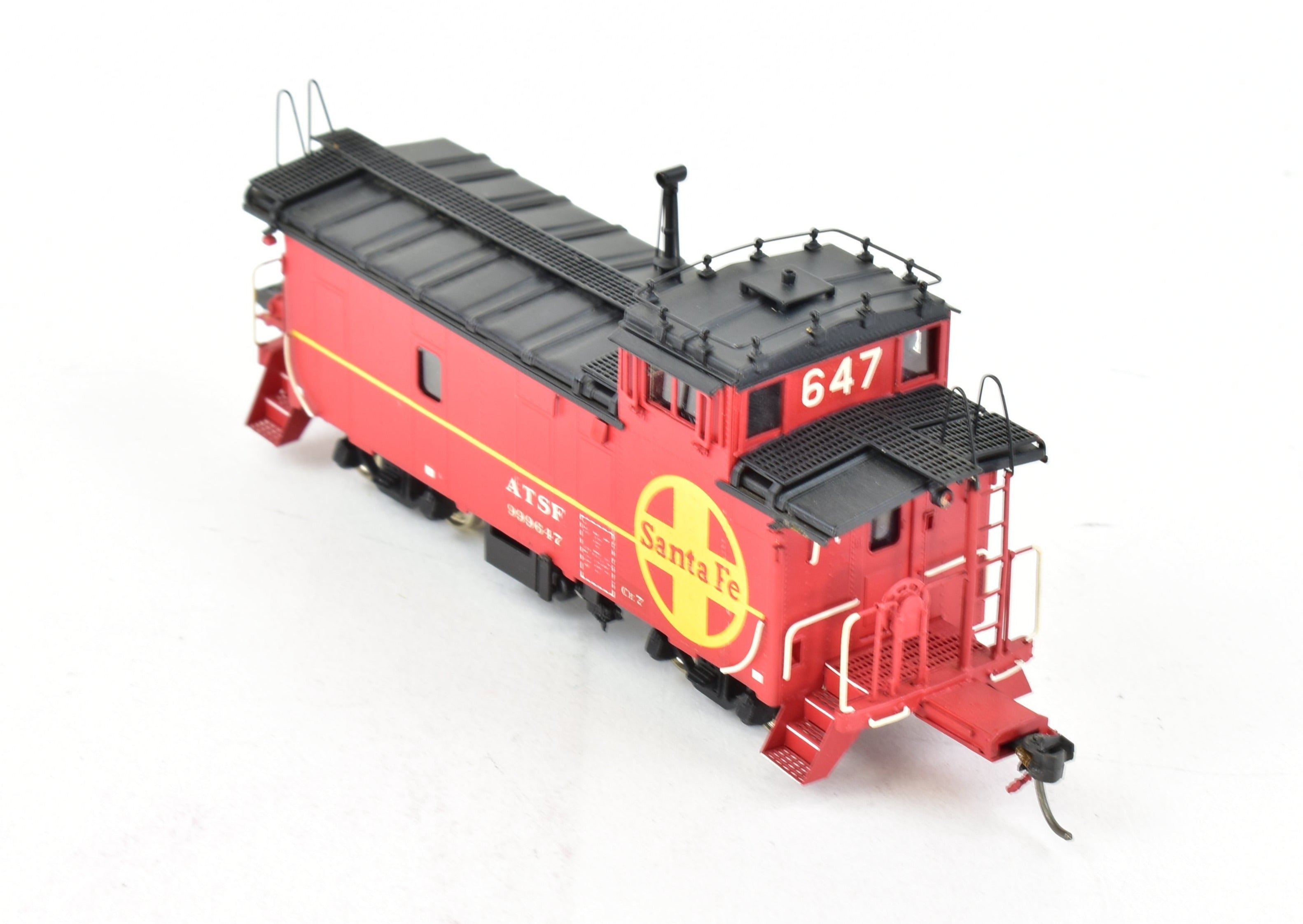 HO Scale Brass Oriental Limited ATSF - Santa Fe Modern Style Peaked Roof Caboose with Factory Painting for Model Trains
