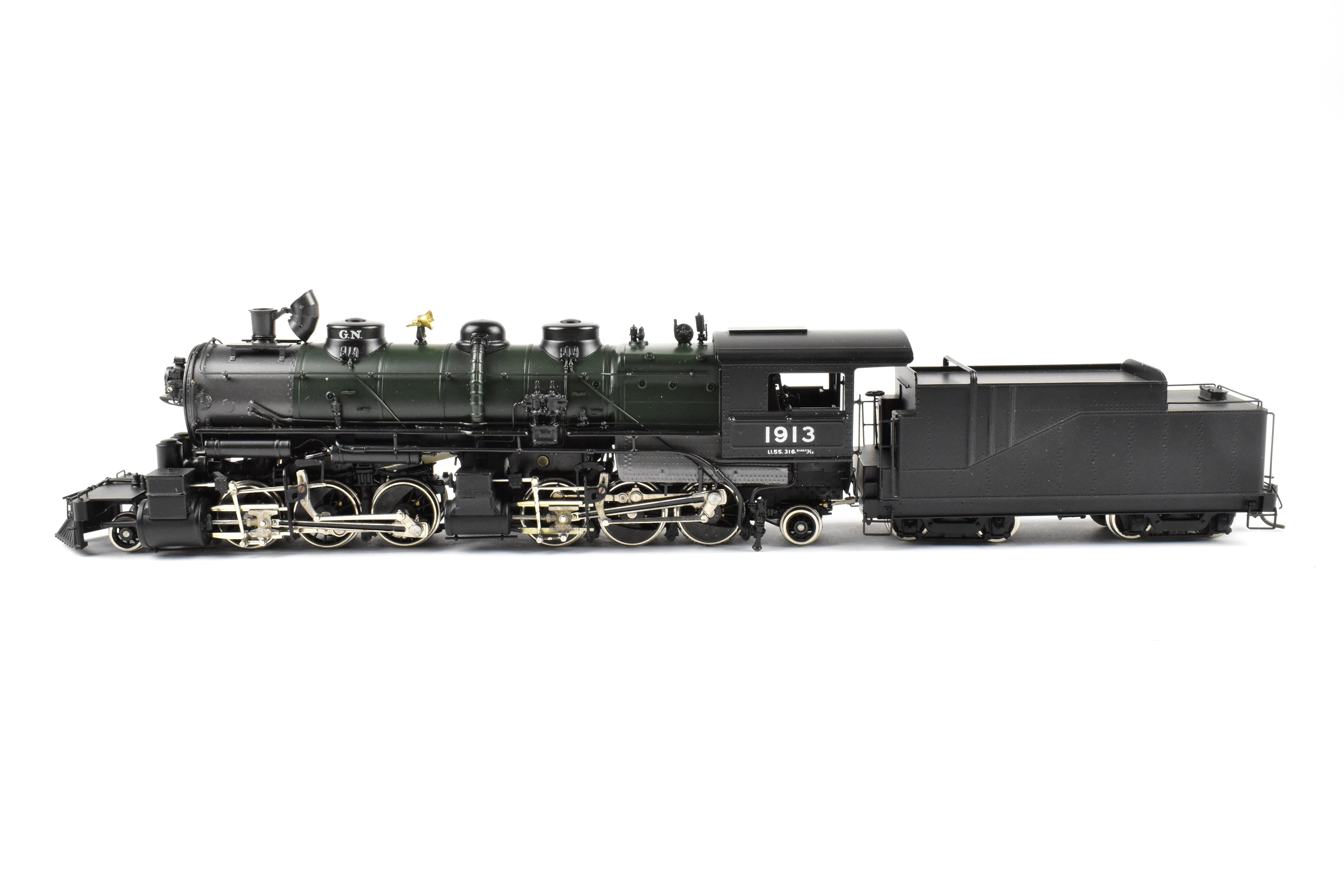 HO Scale Brass Model Train - Tenshodo Great Northern 2-6-6-2 Class L-1 Factory Painted Locomotive #1913 with Crown Design