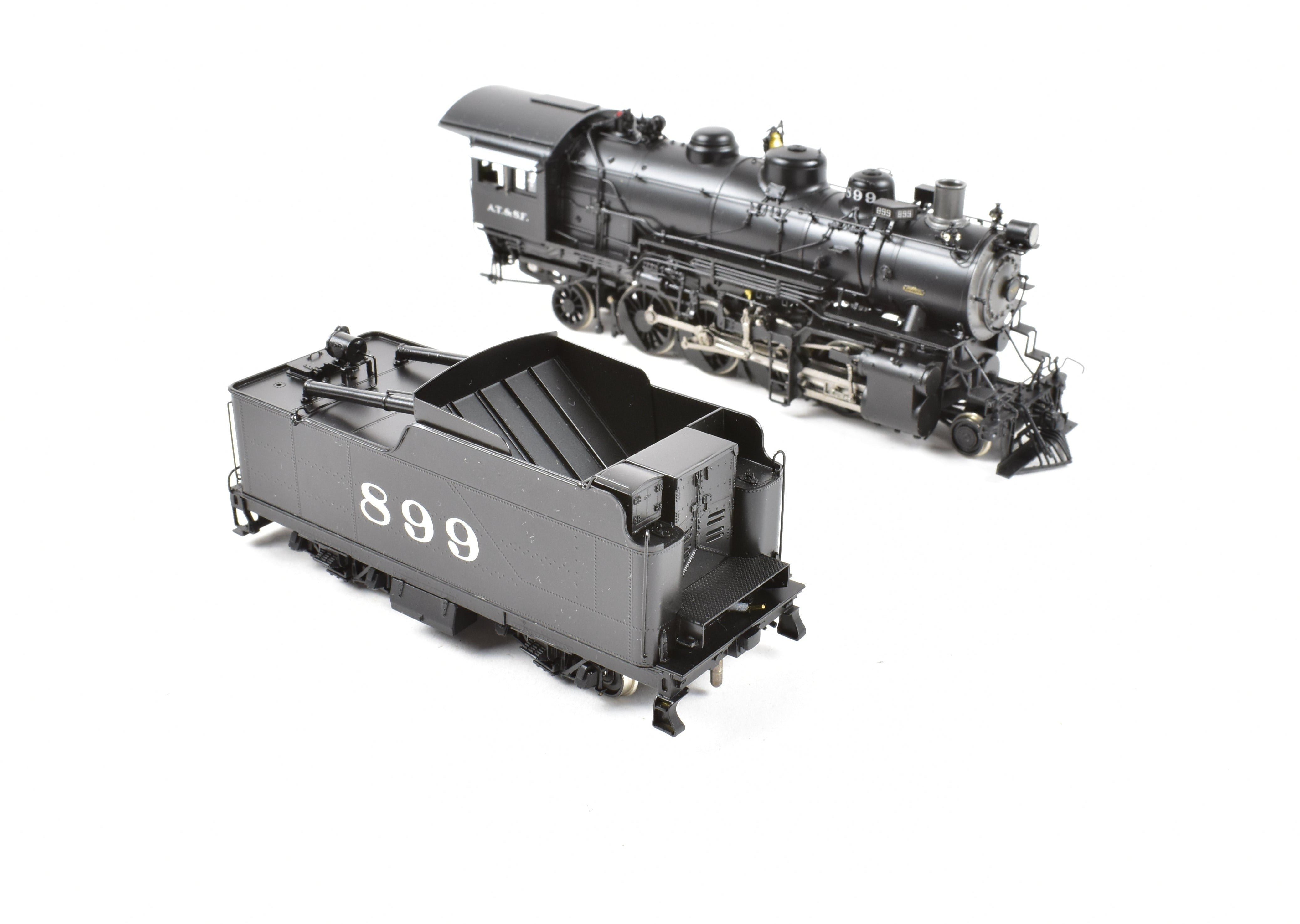 HO Scale Brass Division Point AT&SF 2-8-2 FP #899 with 8500 Gal Coal Tender