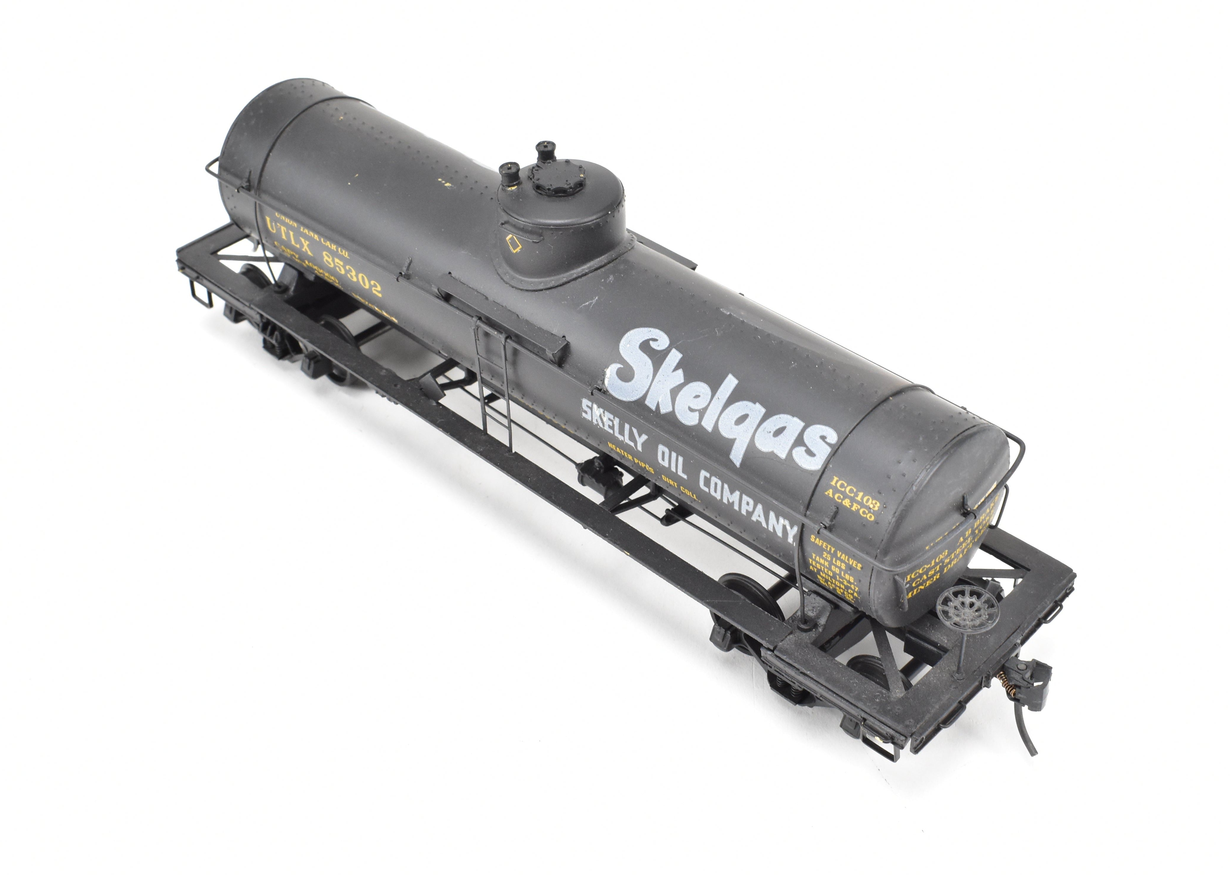 O Scale Custom-Painted Brass Single-Dome Tank Car for Skelly Oil Co.