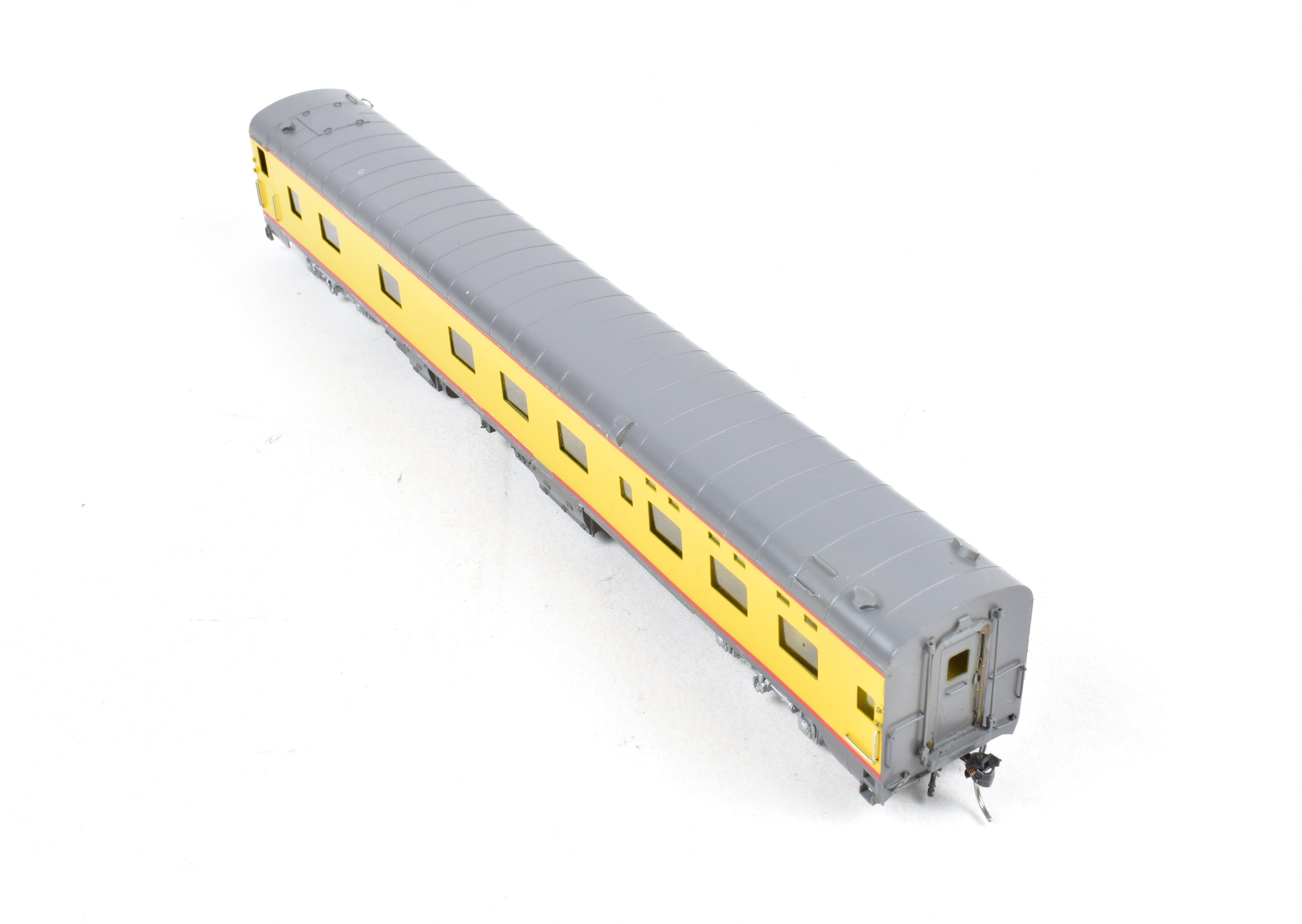 High - Quality HO Scale Brass Model Train Sleeper by Wasatch Model Co., ATSF - Santa Fe Valley Design Painted as UP - Union Pacific American Series Sleeper