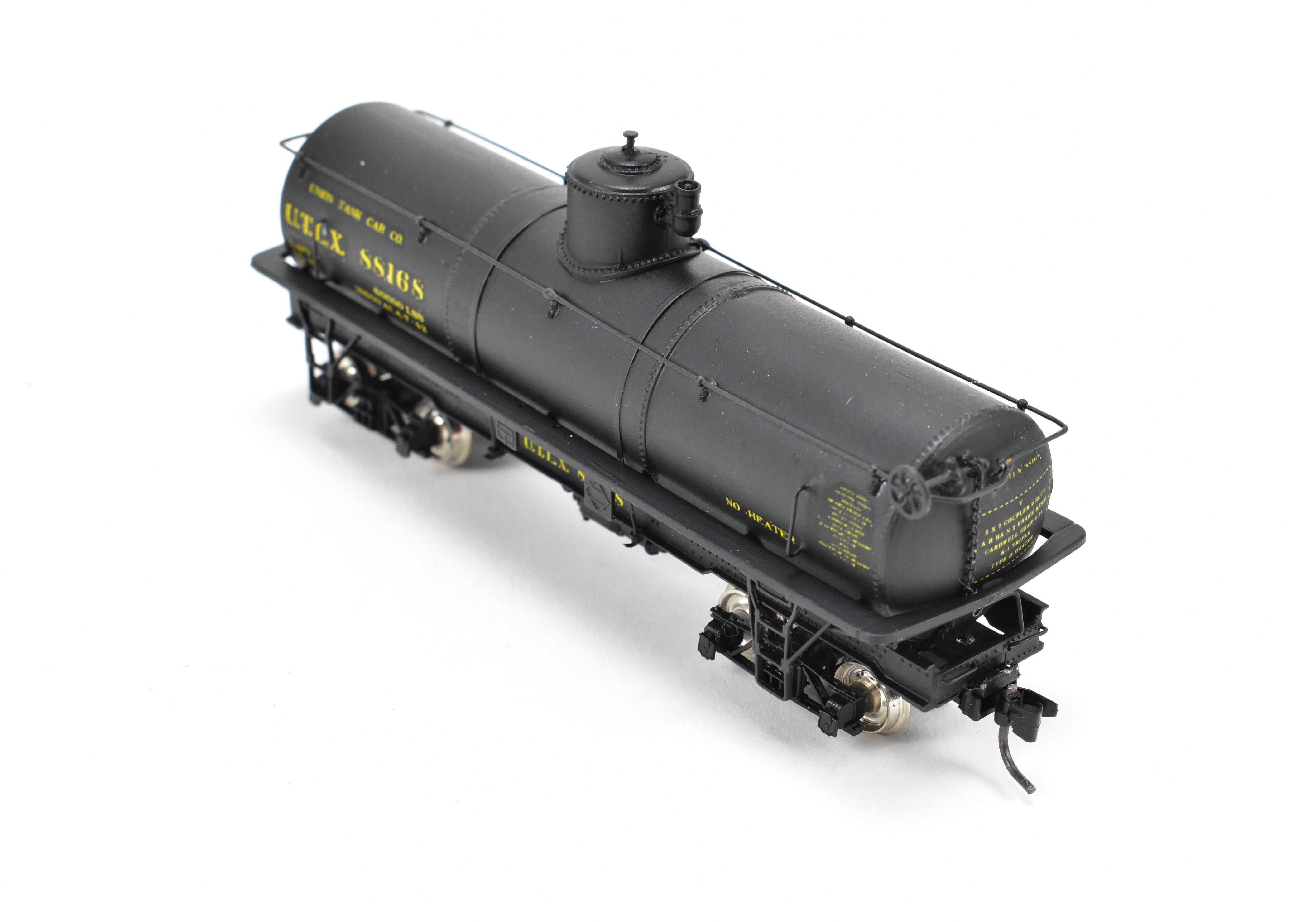 HOn3 Scale Plastic Model PSC - Precision Scale Co. UTLX 88168 Narrow Frame Tank Car, Assembled and Professionally Custom Painted