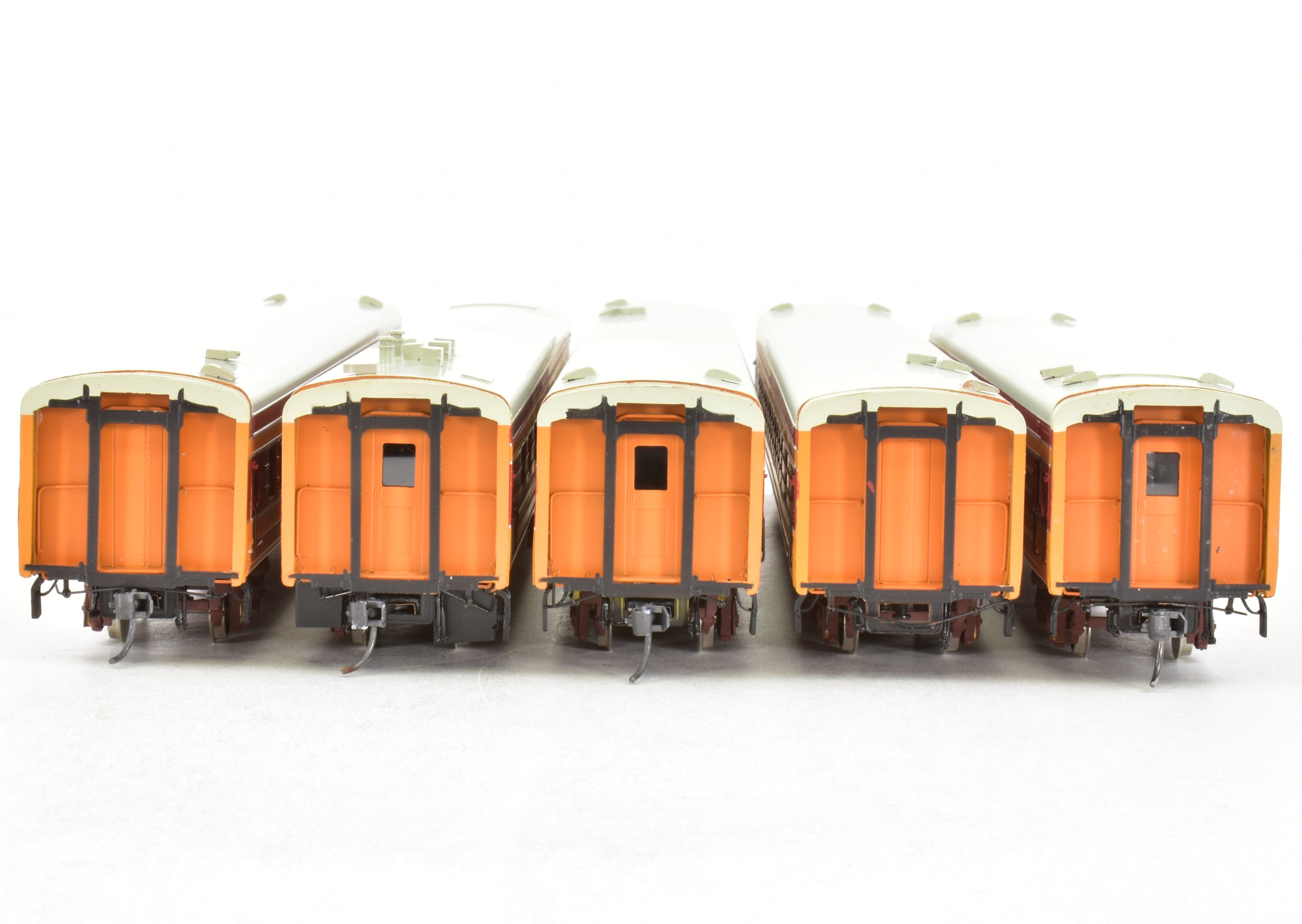 HO Scale Brass Model Train Set - Precision Scale Co. Milwaukee Road 1939 Hiawatha 9 - Car Factory - Painted Set