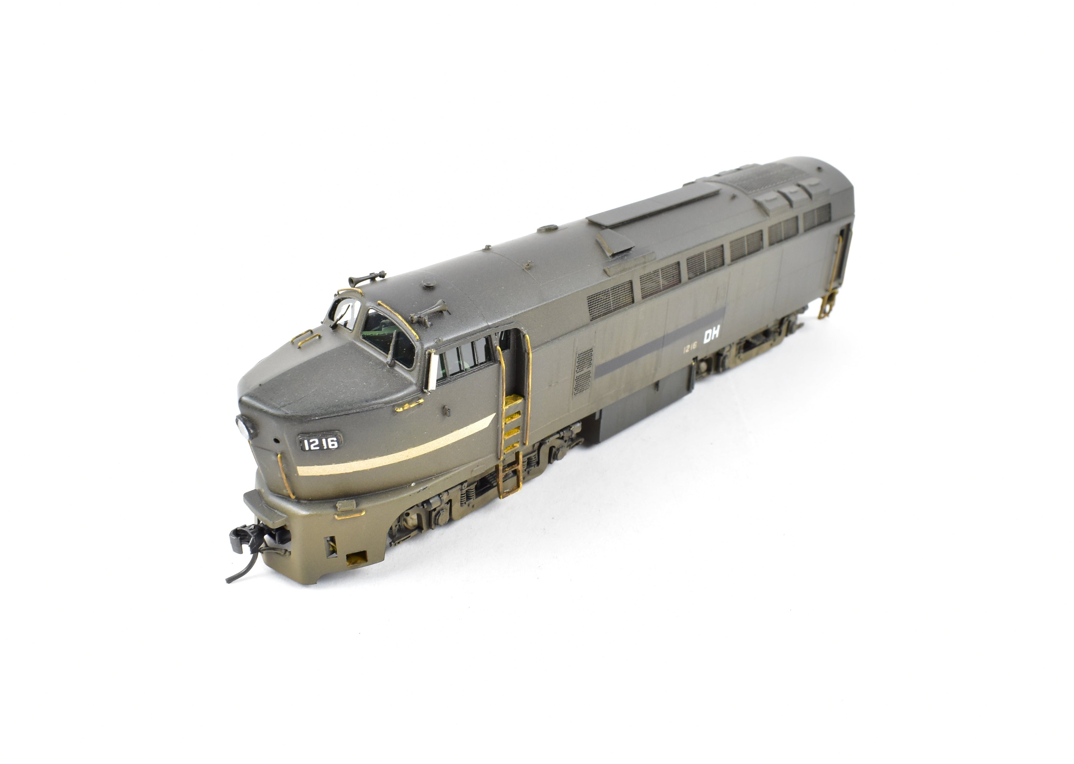 HO Scale Brass Model Train - Overland Models, Inc. (OMI) Delaware and Hudson (D&H) BLW RF-16 Shark Nose A-unit CP in New York Central (NYC)/Delaware and Hudson (D&H) Patch No. 1216