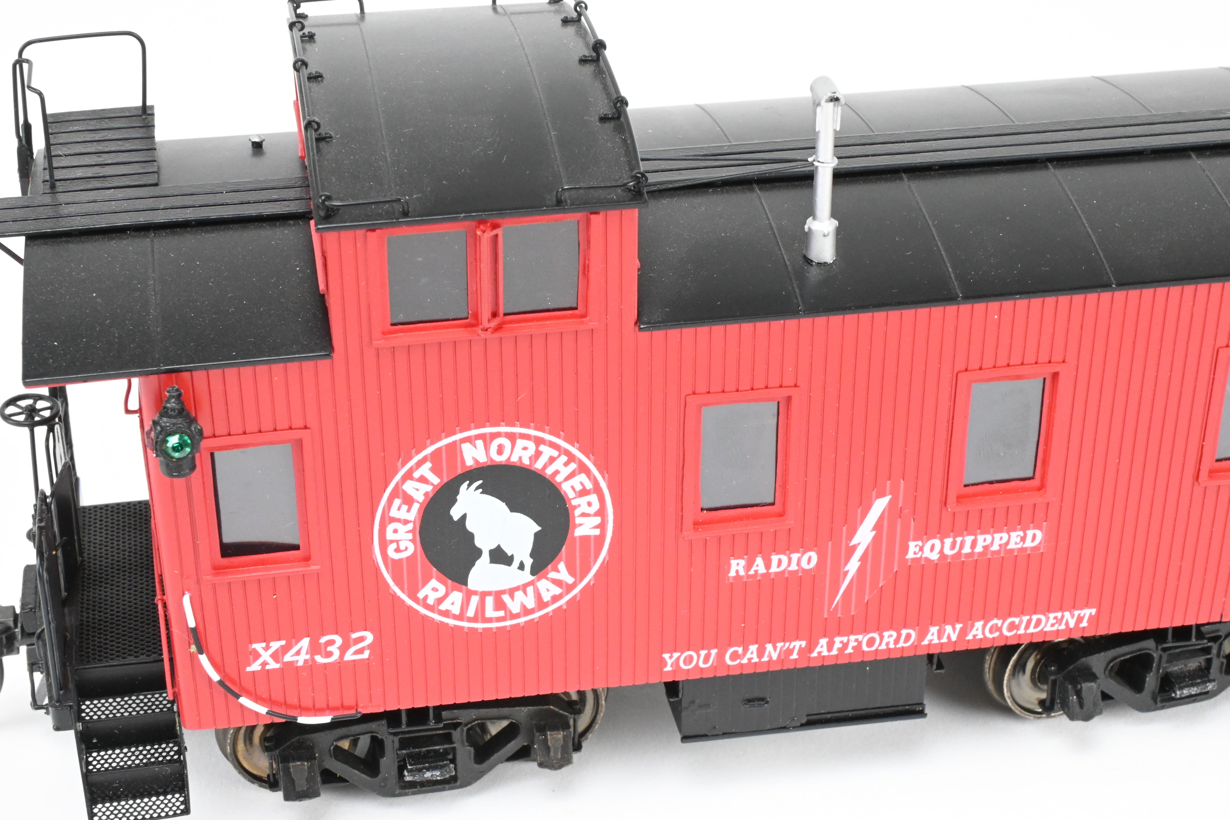 1987 Collector's Edition Great Northern Wood Caboose FP #X432 by Beaver Creek Model Co.