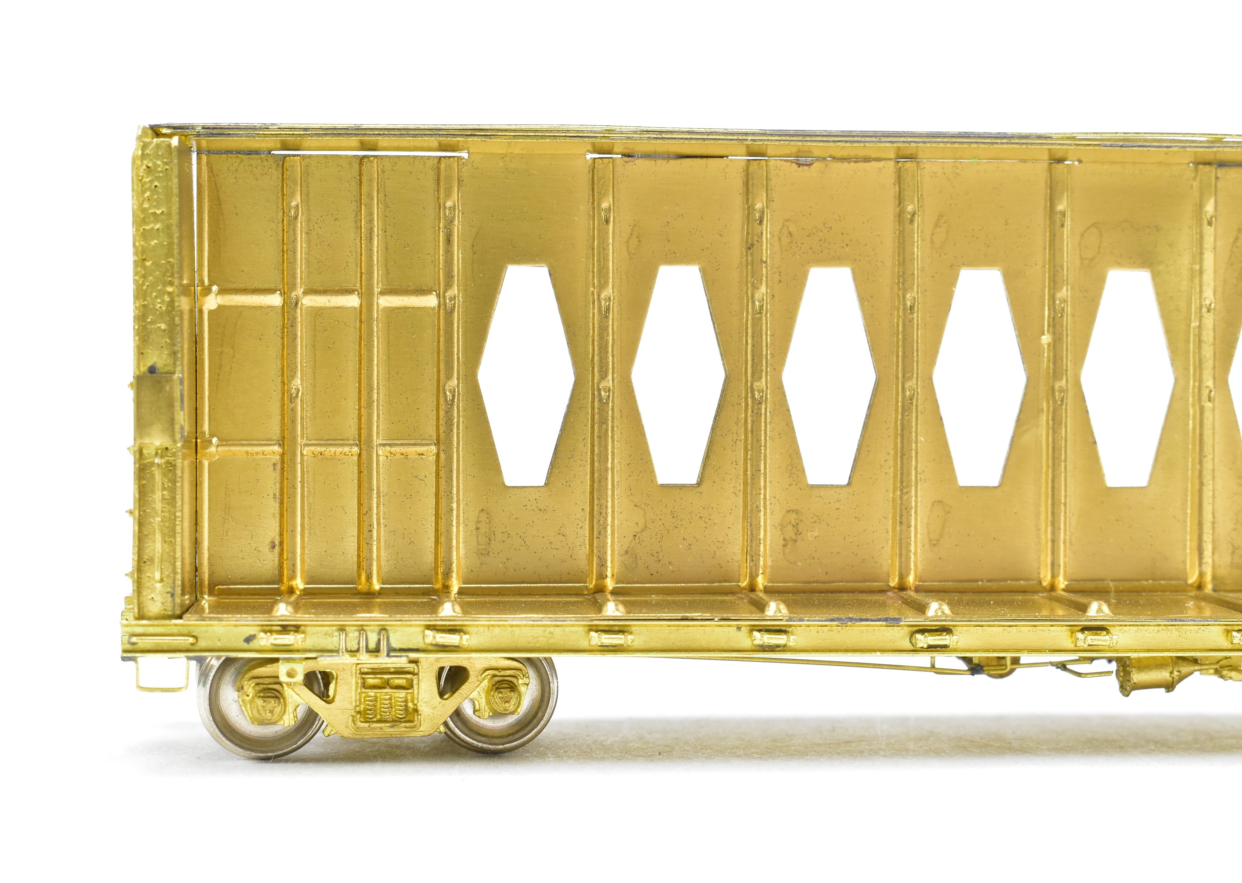 HO Scale Brass Thrall Center Beam 64-Foot Flat Car Model by Overland Models, Inc. for Various Roads
