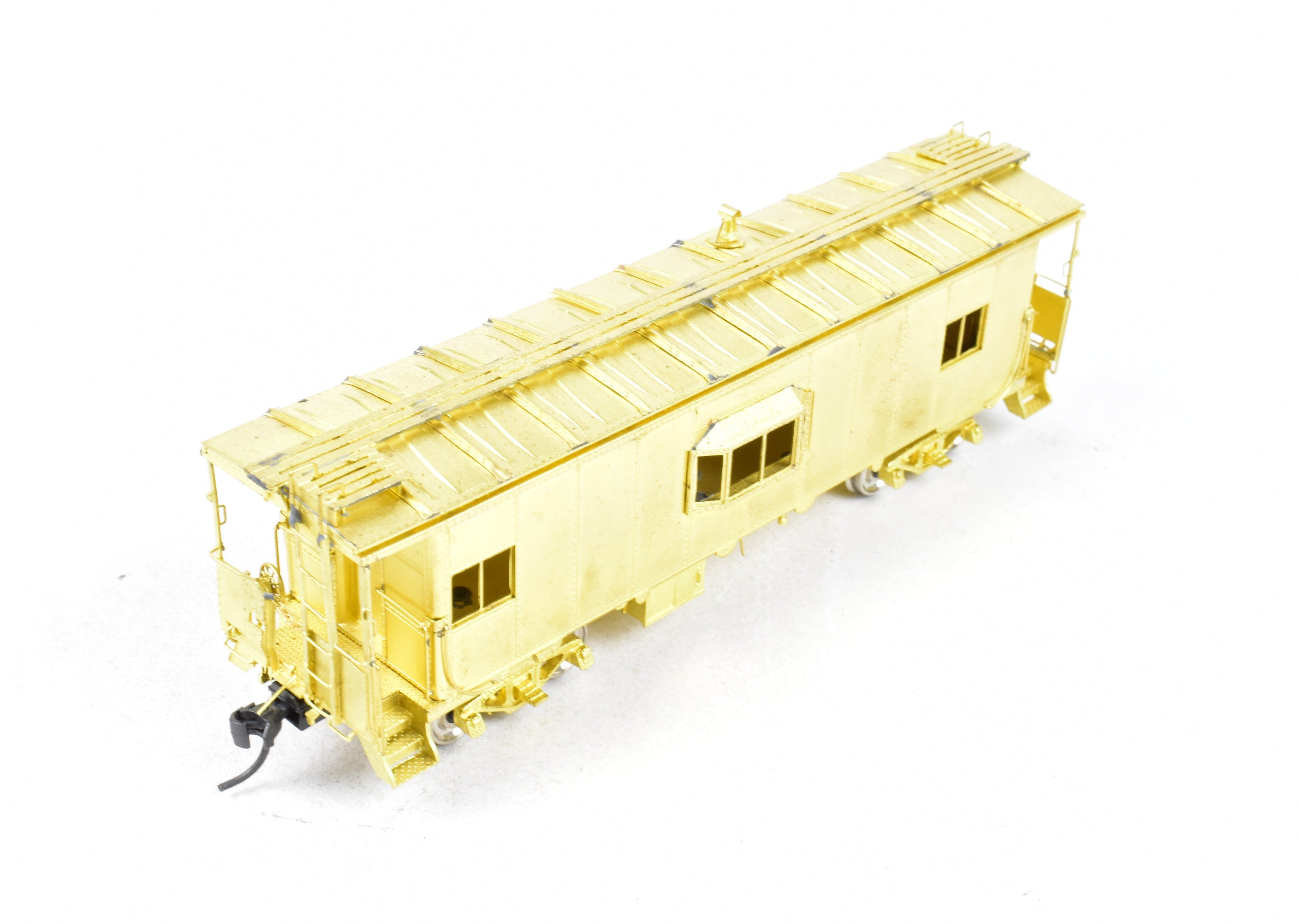 HO Scale Brass Illinois Terminal Bay Window Caboose #980 - 989 by OMI - Overland Models, Inc.