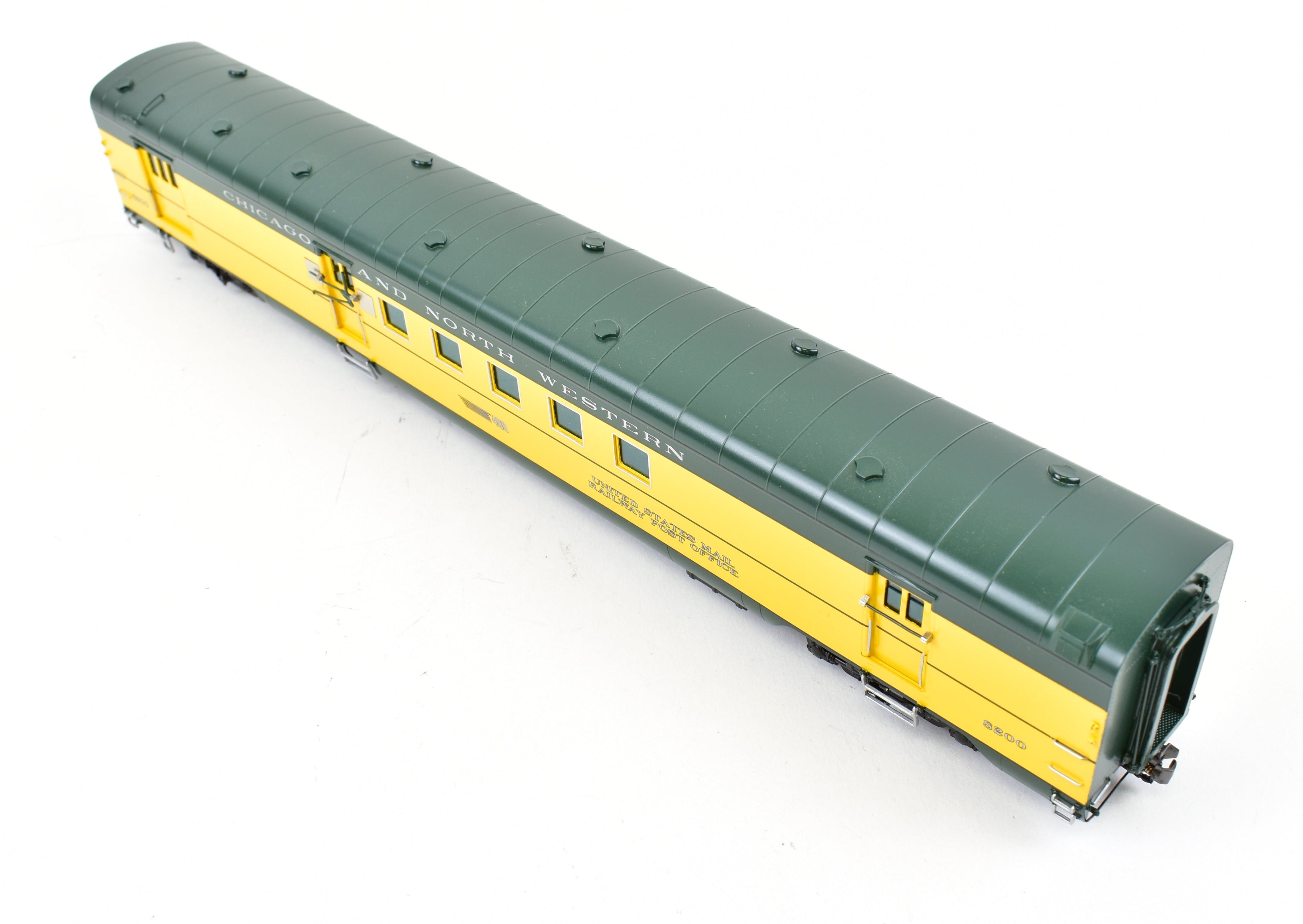 HO Brass C&NW Chicago and North Western 400 60' Mail RPO Baggage Car #8200