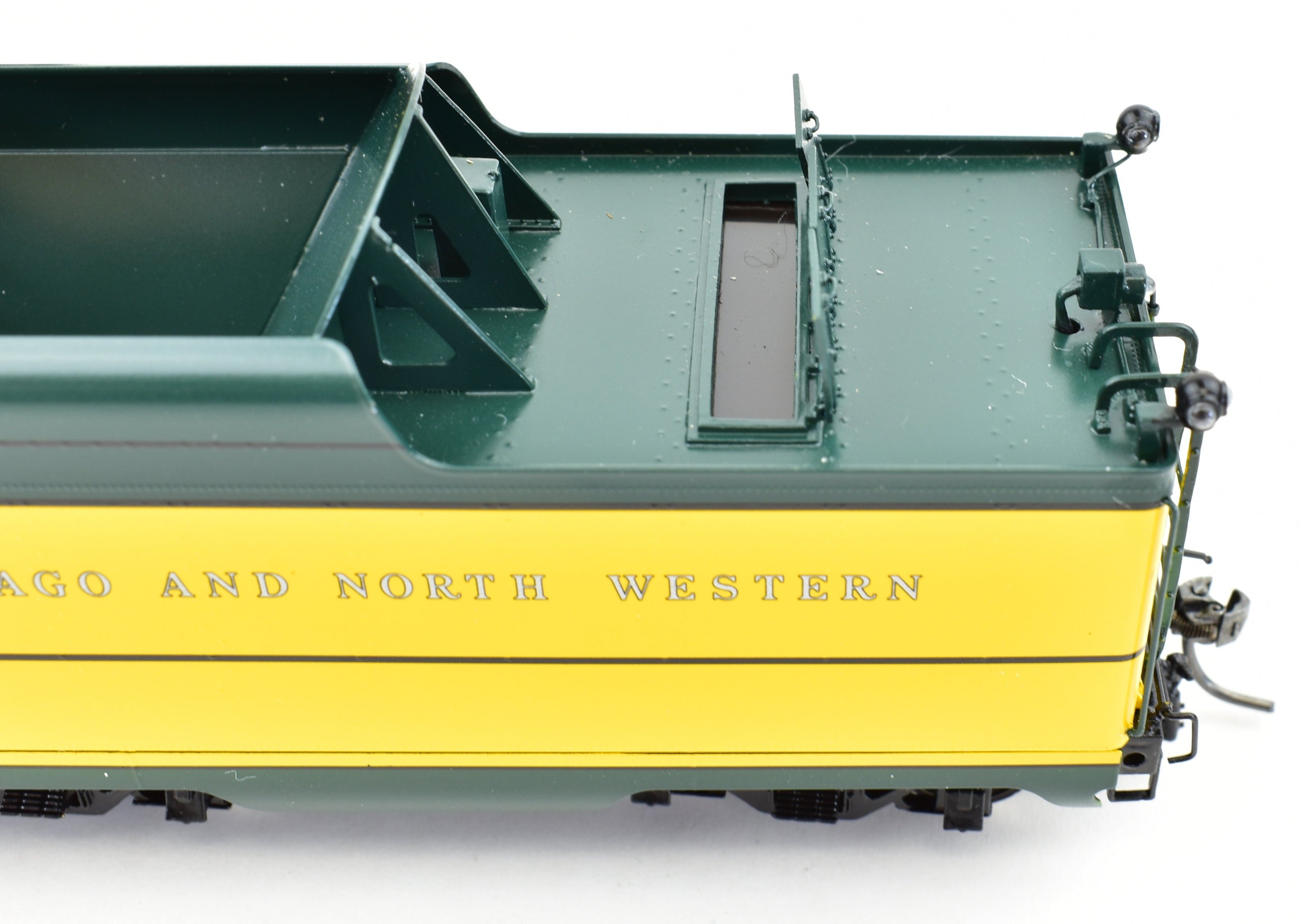 HO Scale Precision Brass C&NW Chicago & North Western 4-6-2 Streamlined #1617 Yellow Jacket FP