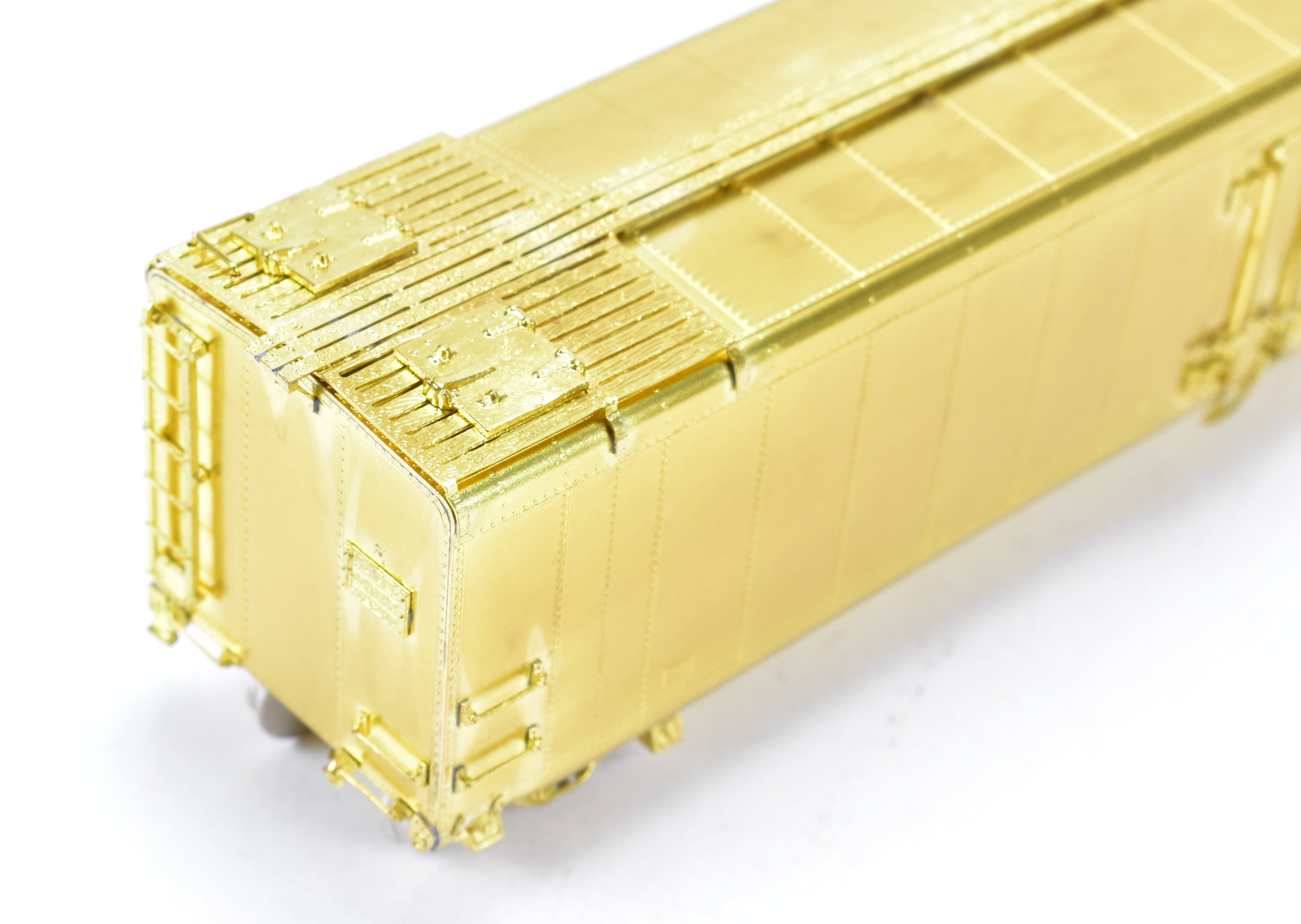 HO Scale Brass Refrigerator Car Model by OMI - Overland Models, Inc. Representing MILW - Milwaukee Road 70 - Ton Variant