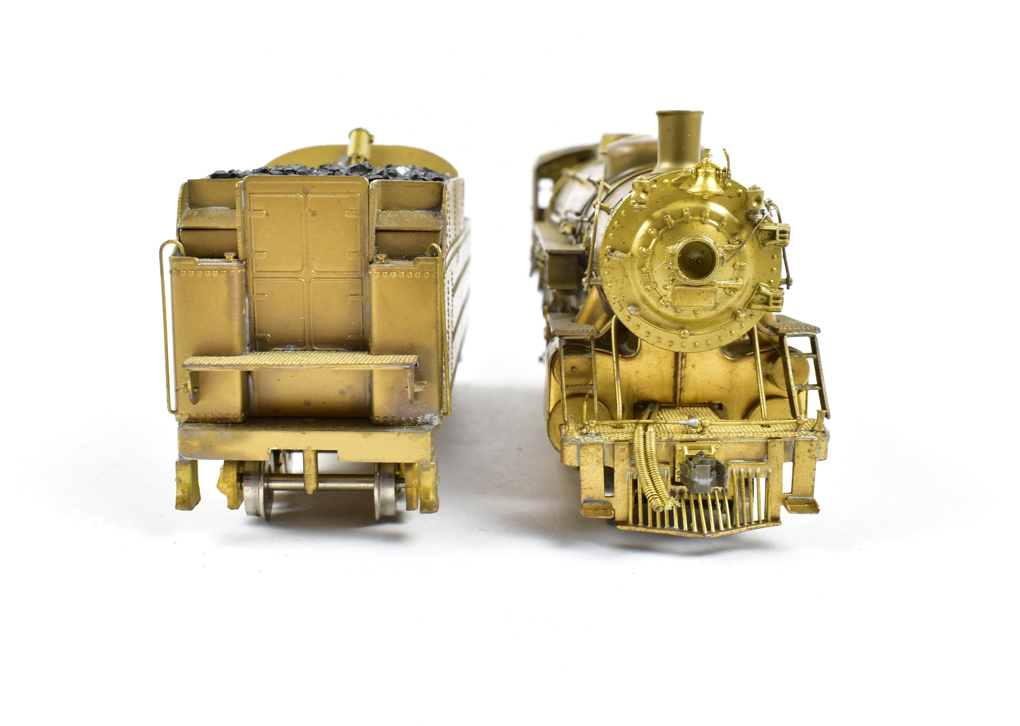 HO Scale Brass Pacific Fast Mail Model - United States Railway Administration Various Roads 4 - 6 - 2 Light Pacific Locomotive from Atlas Industries in Japan