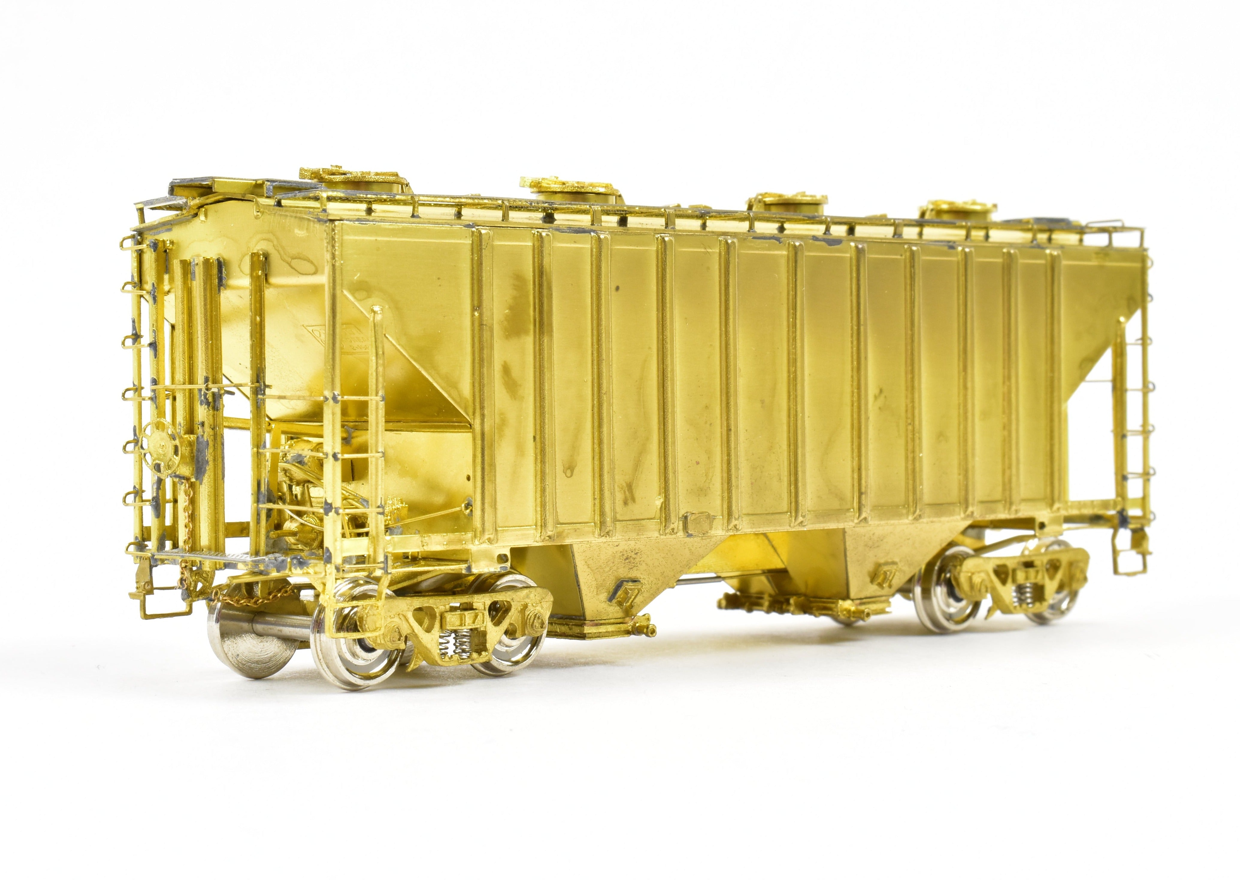 HO Scale Brass OMI (Overland Models, Inc.) ATSF - Santa Fe PS 2 - Bay Covered Hopper Model Train Car