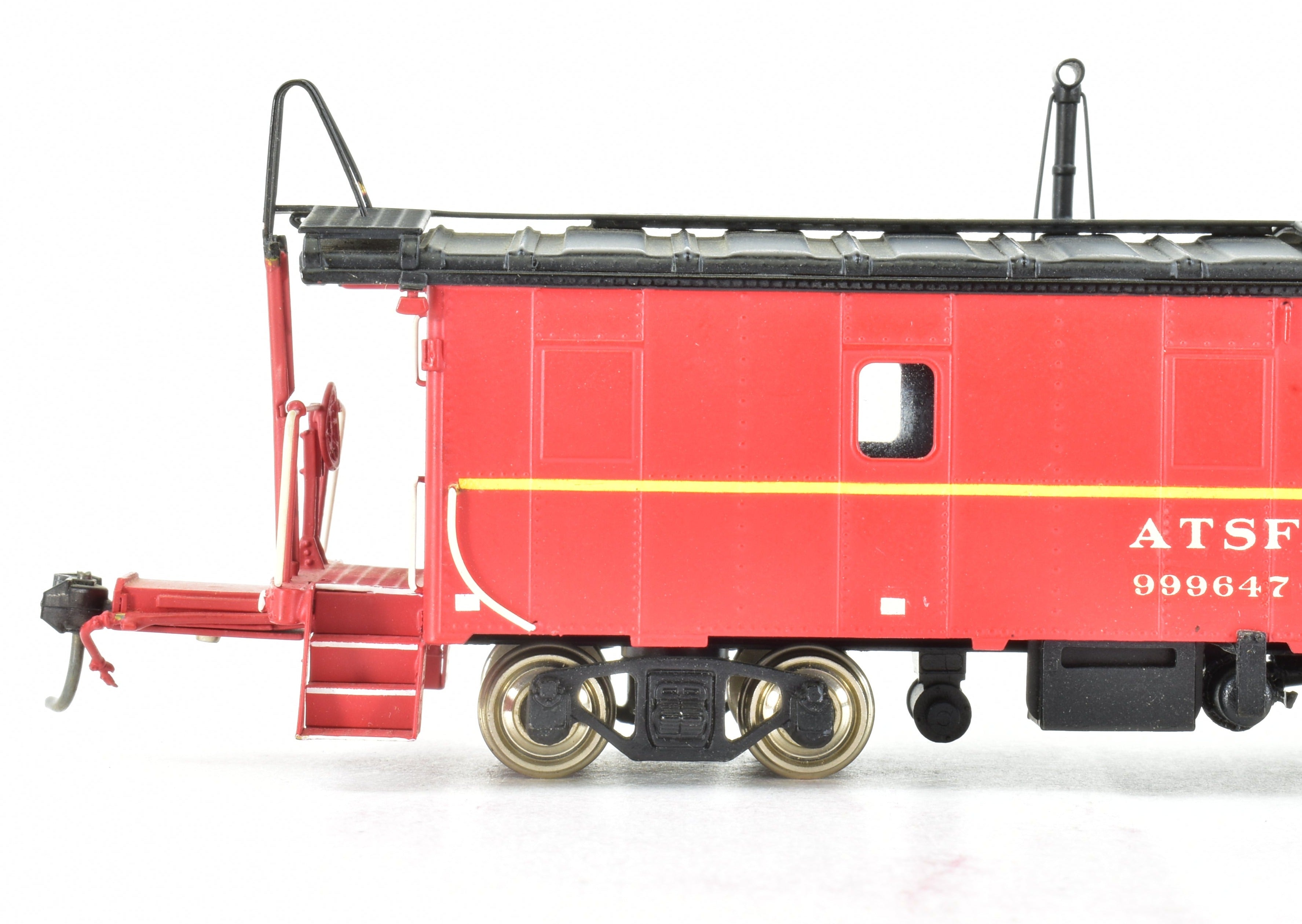 HO Scale Brass Oriental Limited ATSF - Santa Fe Modern Style Peaked Roof Caboose with Factory Painting for Model Trains