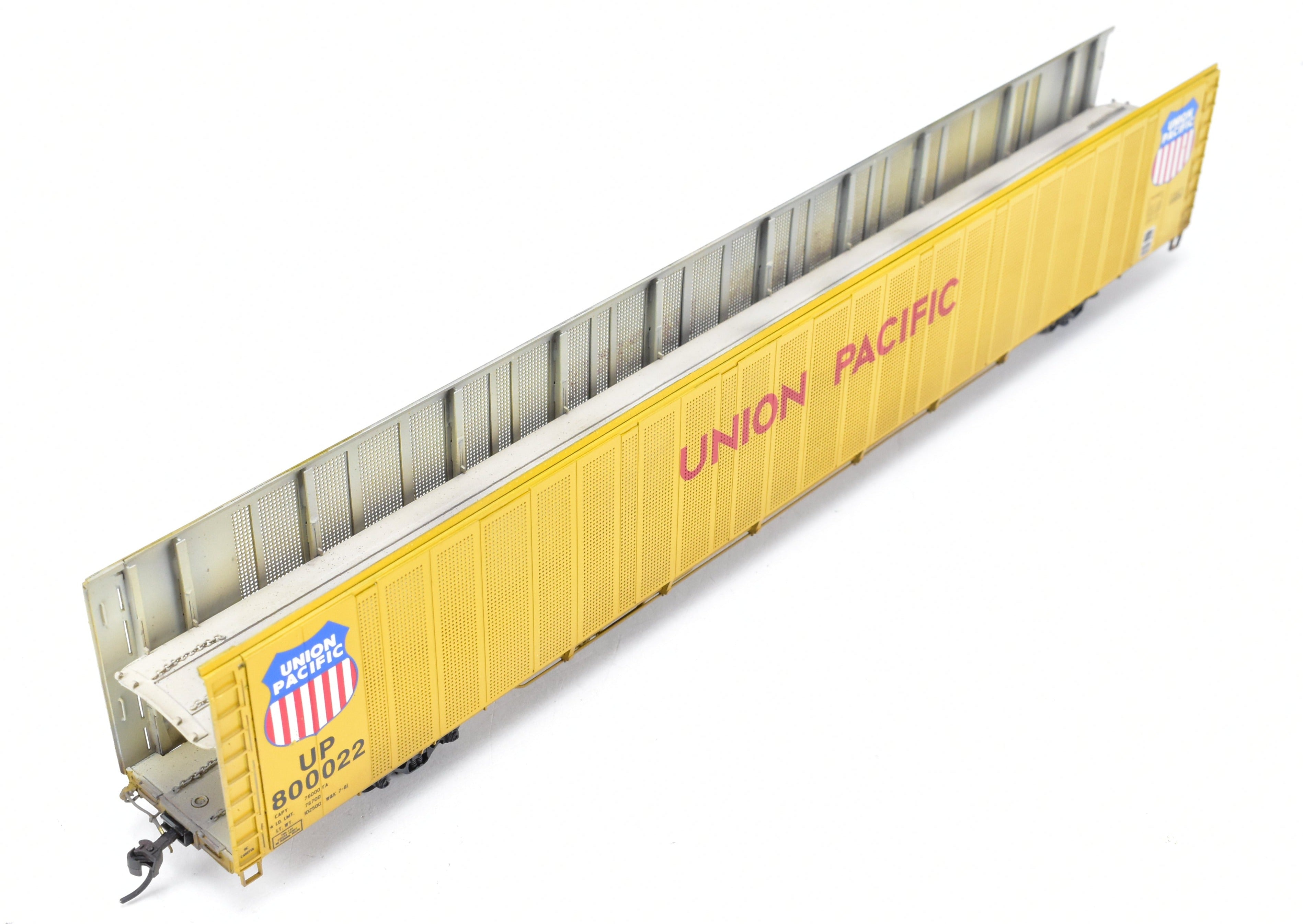 HO Scale Brass Model Railroad Auto Rack Bi - Level Freight Car by Overland Models, Inc. for Union Pacific, Safe - T - Pack Design, No. 800022