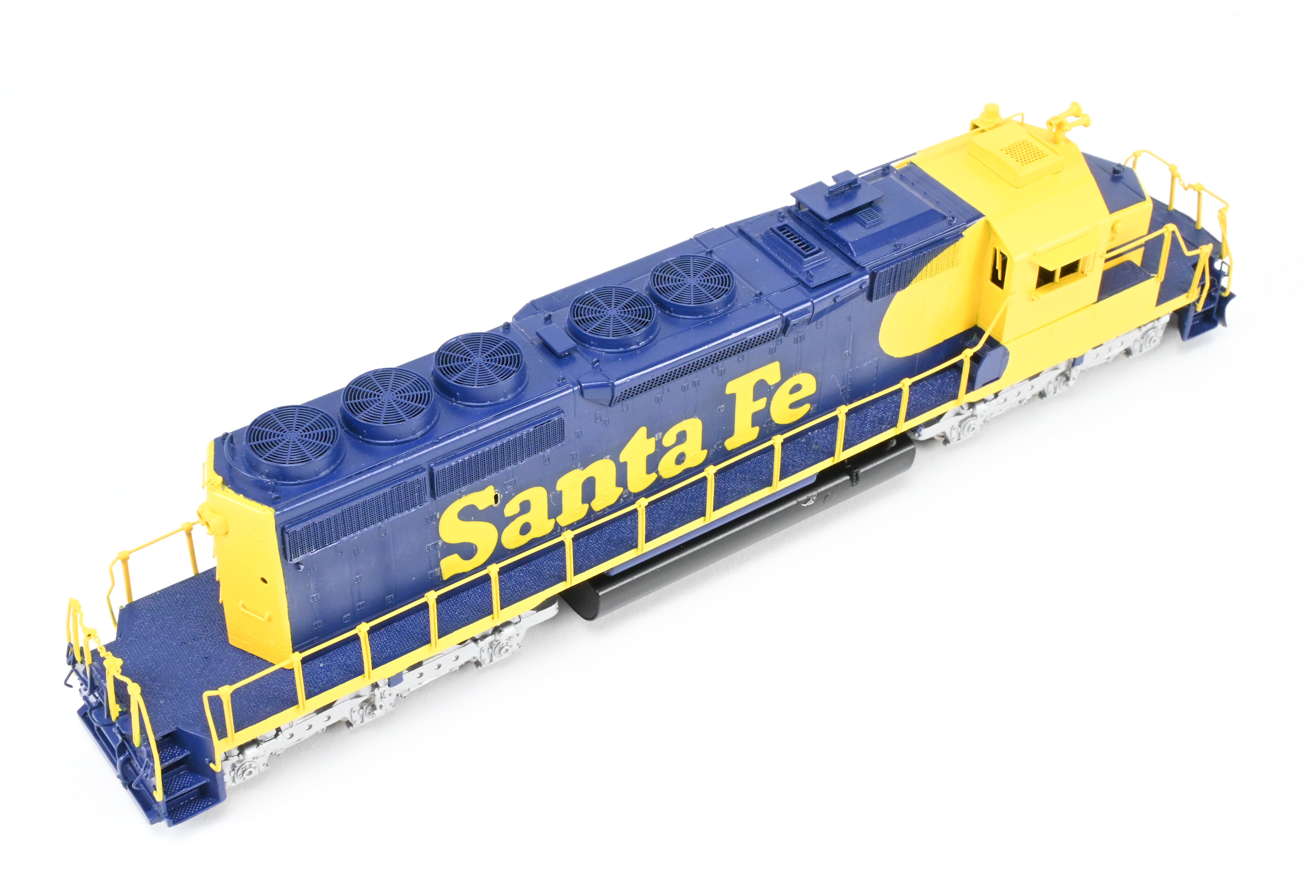 HO Scale Brass Model Train - E&P Associates ATSF (Atchison Topeka And Santa Fe) EMD SD - 40 - 2 Early Version with 81 - inch Nose and FP Lettering (No Number)