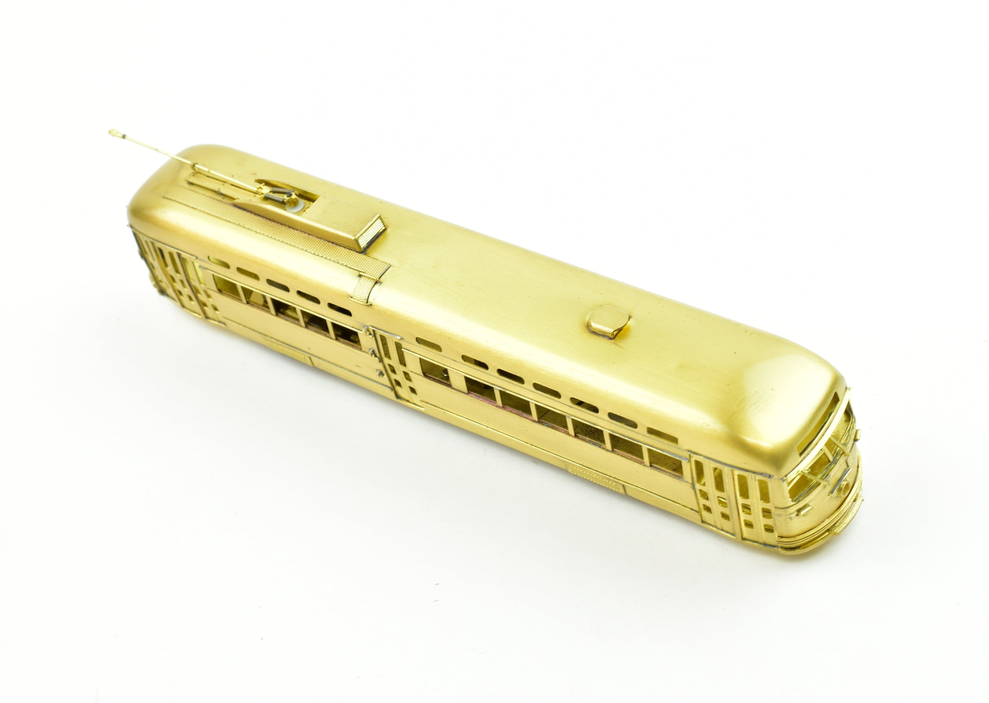 HO Scale Brass Model Train - The Car Works CSL Chicago Surface Lines 1946 Pullman Green Hornet PCC Car Replica