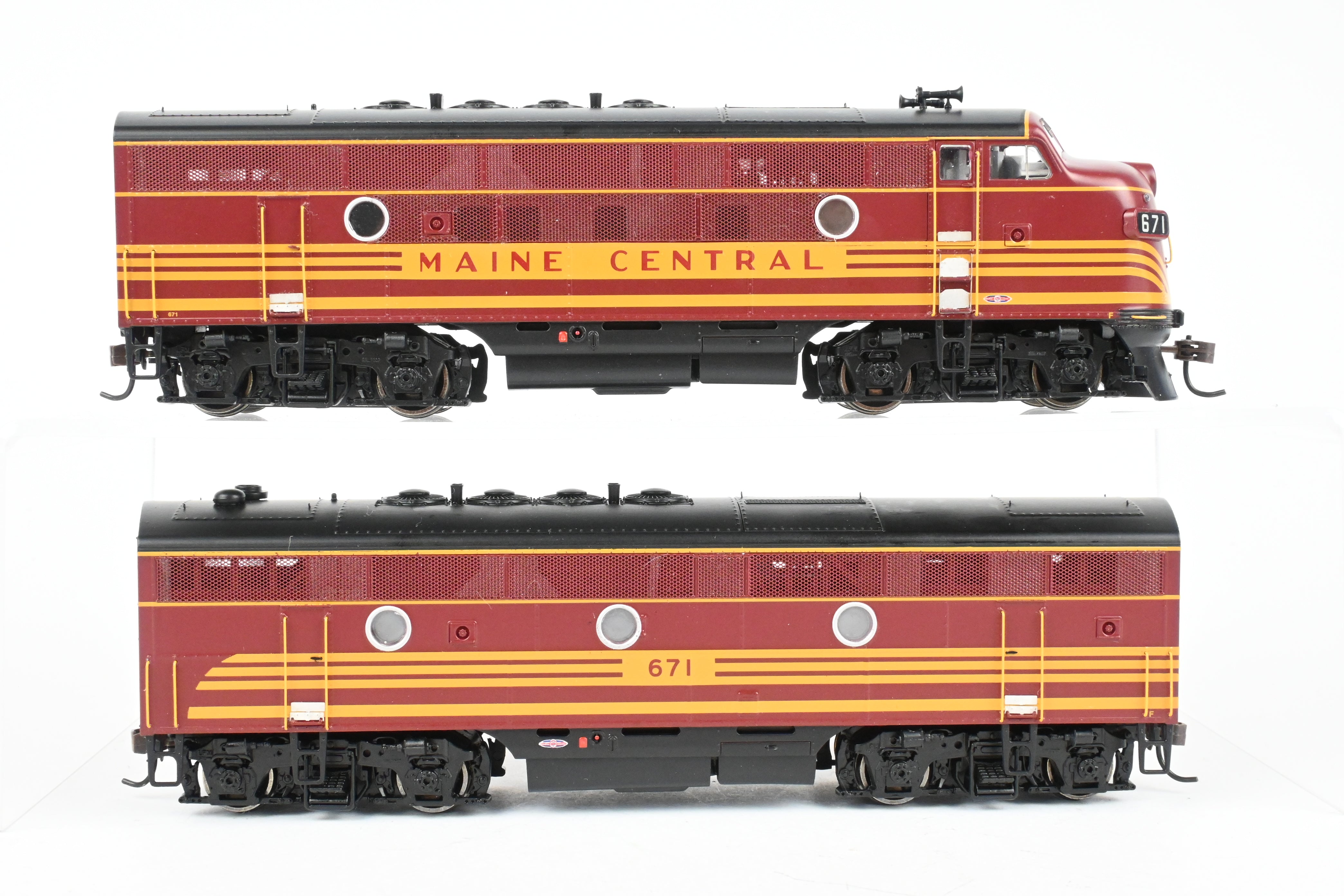 Athearn Genesis B&M Boston & Maine EMD F3-A/B Phase II Mint Passenger Set