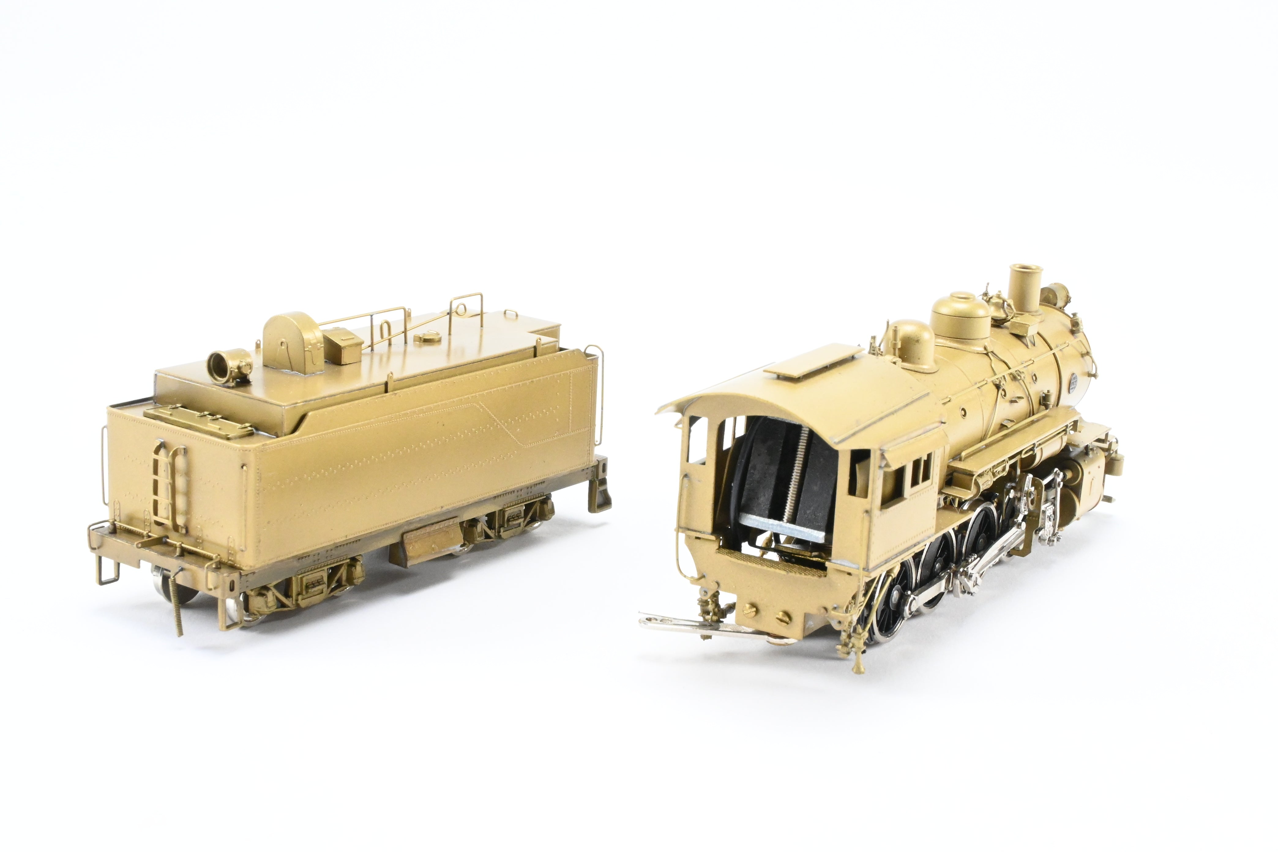 High - Quality HO Scale Brass Pacific Fast Mail Model of United ATSF - Santa Fe 2 - 8 - 0 Locomotive from the 1950 Class with 1975 Last Run