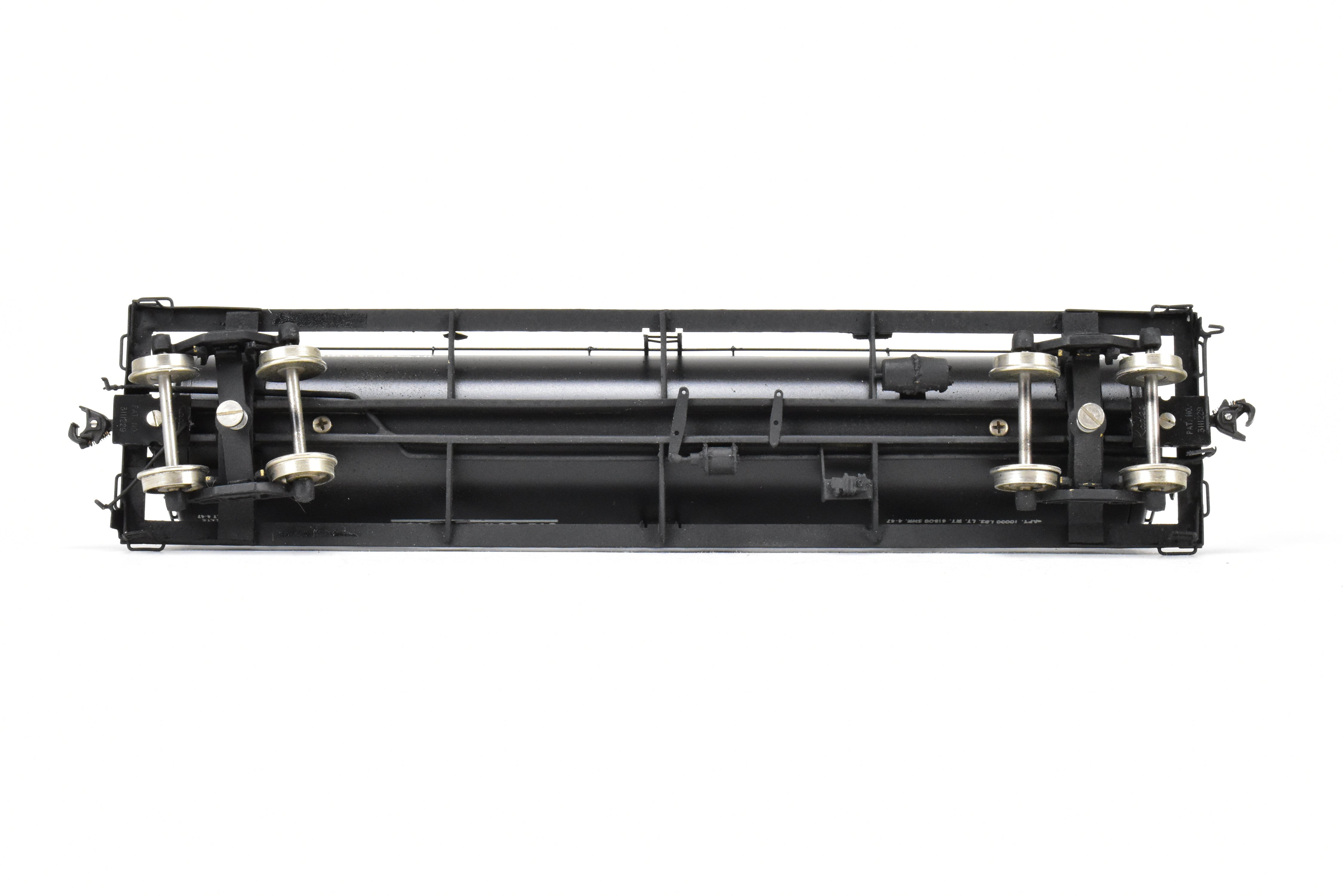 HO Scale Brass Precision Scale Co. Model 16,000 Gallon Tank Car with Gulf Oil Corporation Decals for Railroad Enthusiasts