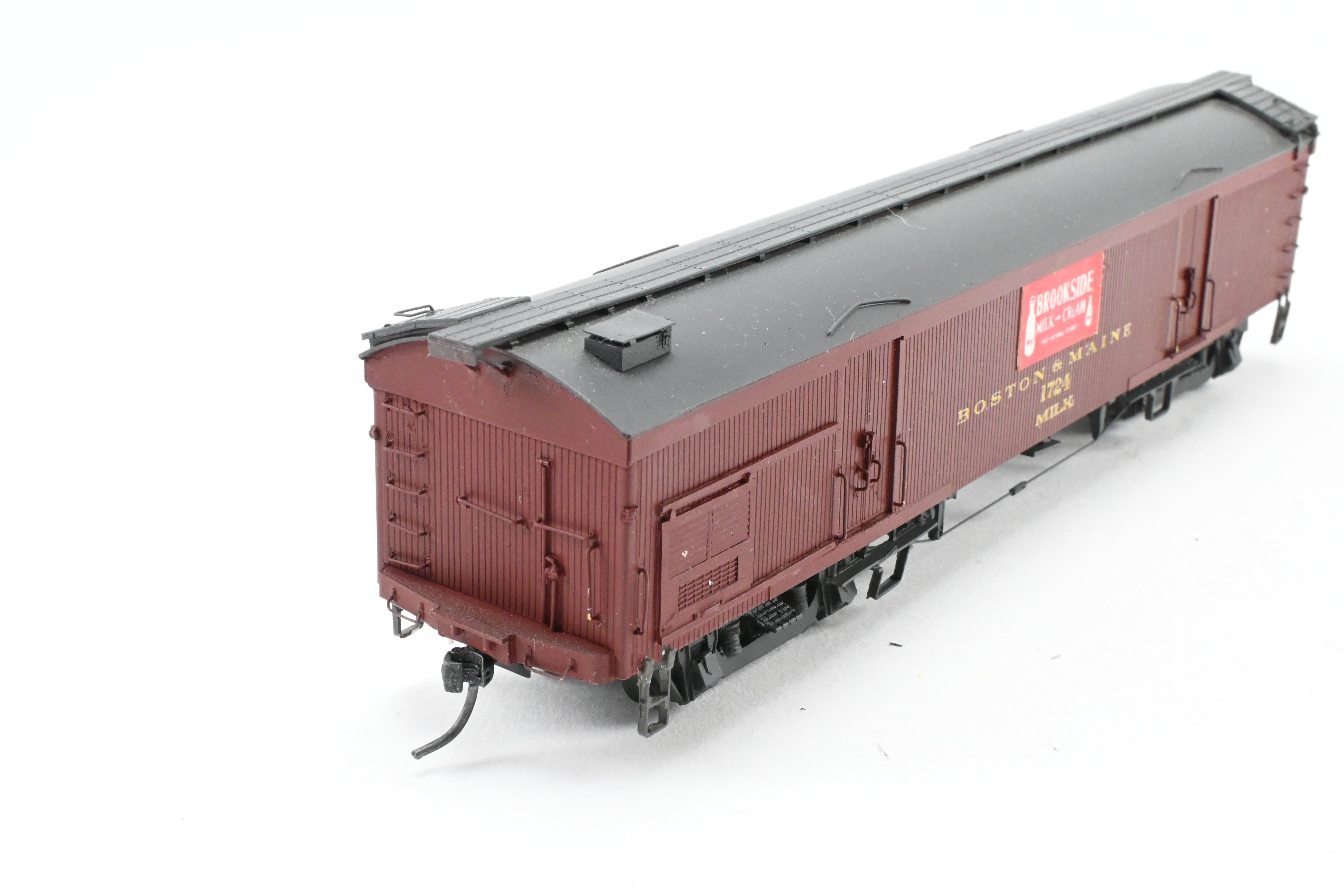 HO Resin Custom-Built & Painted Boston & Maine 50’ Wood Milk Car No. 1724