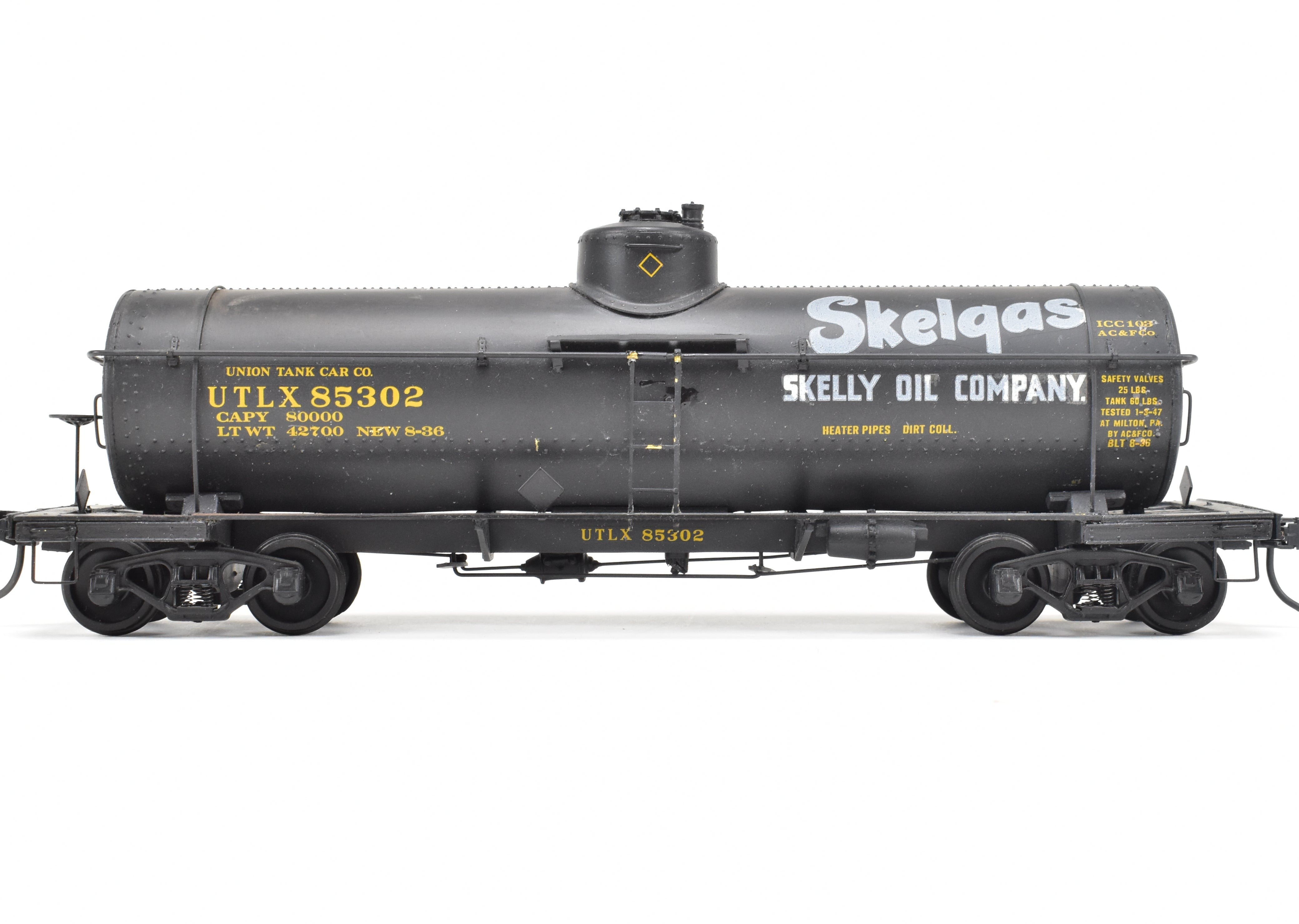 O Scale Custom-Painted Brass Single-Dome Tank Car for Skelly Oil Co.