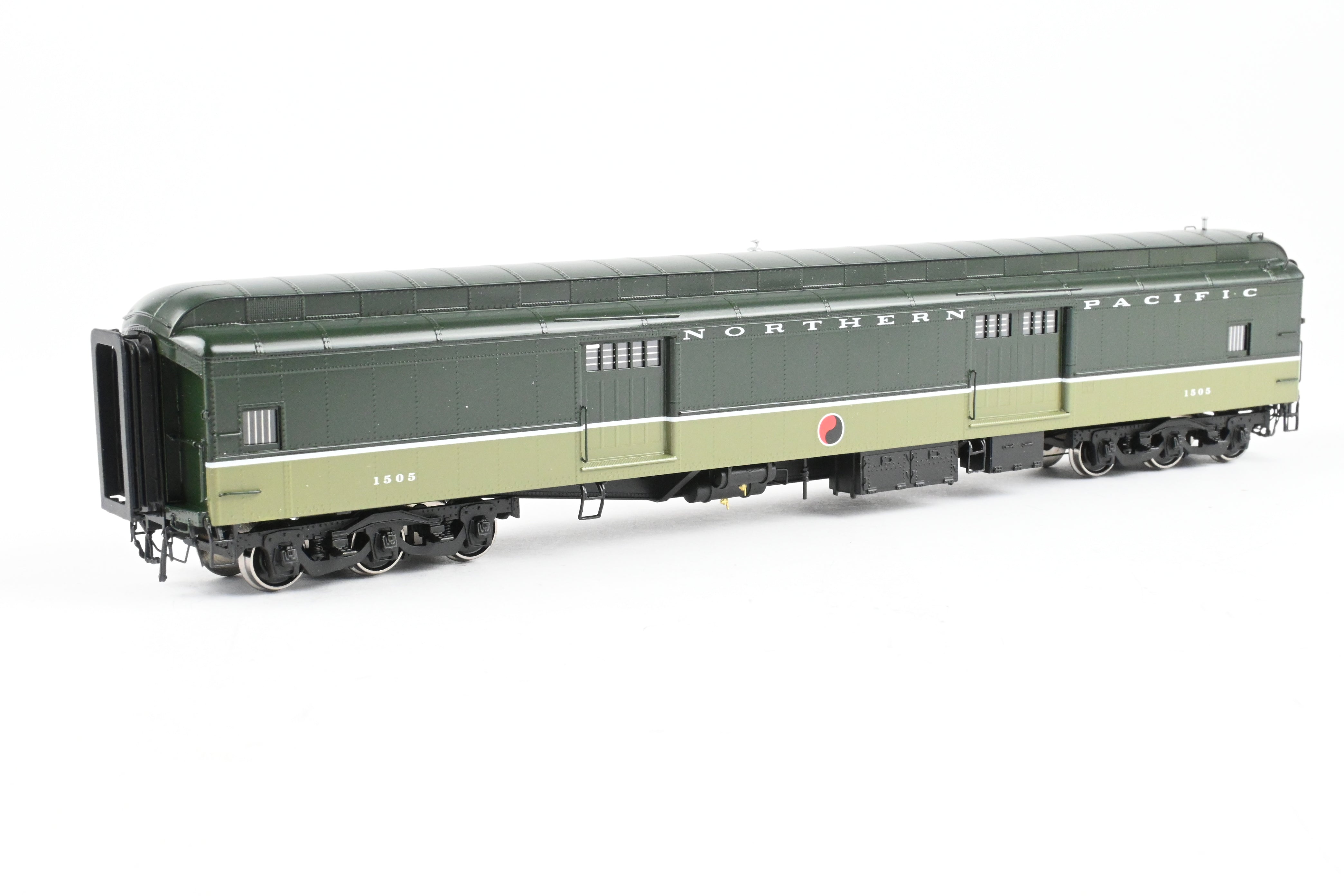 HO Scale Brass Northern Pacific Baggage Car No. 1505 by W&R Enterprises, Factory Painted Loewy