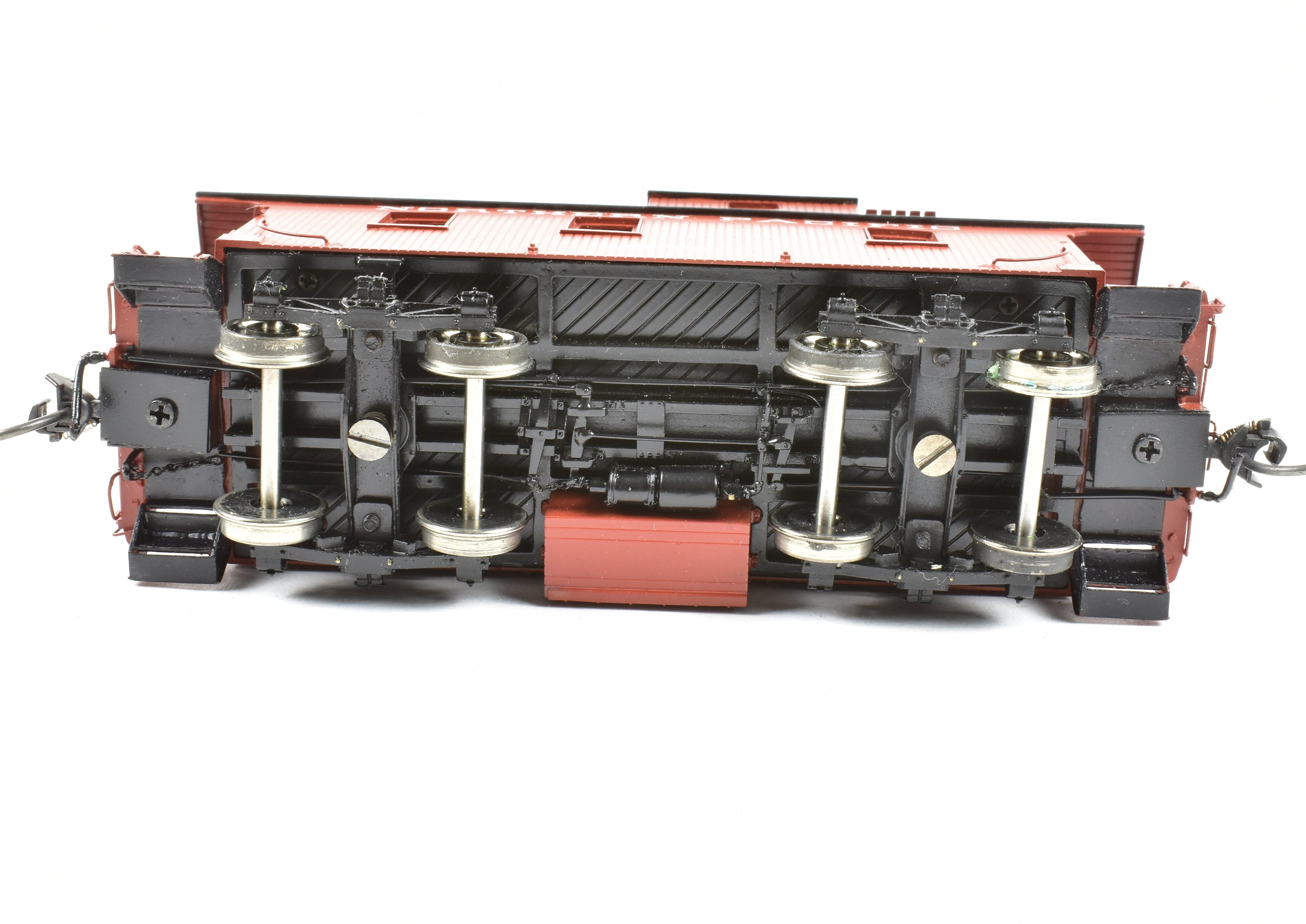 HO Scale Brass Northern Pacific 24' Wood Caboose #1600 Series V3 Factory Painted