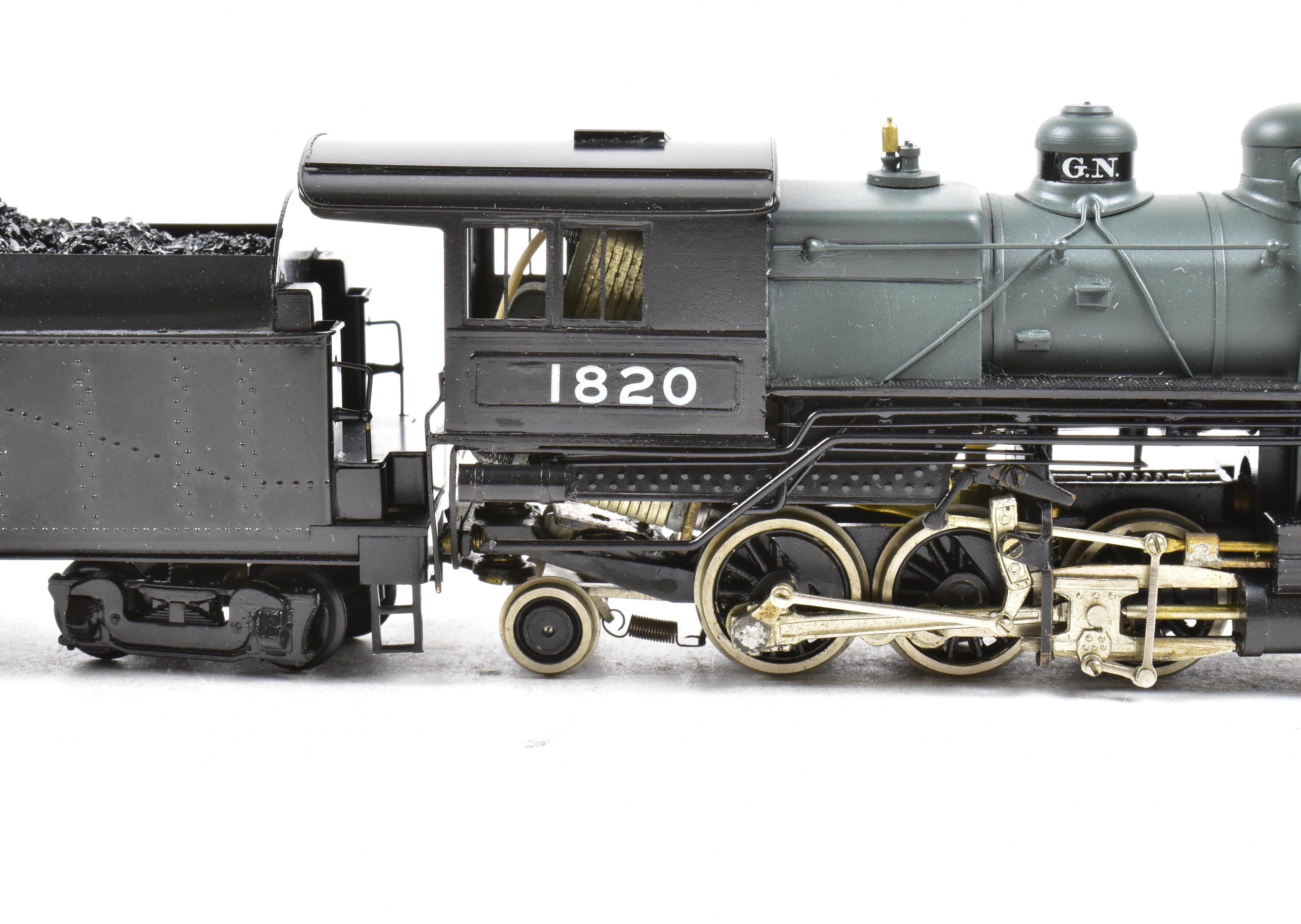 HO Scale Brass Model Train - PFM - United GN Great Northern L - 2 Class 2 - 6 - 6 - 2 Crown Model CP No. 1820 for Model Train Enthusiasts