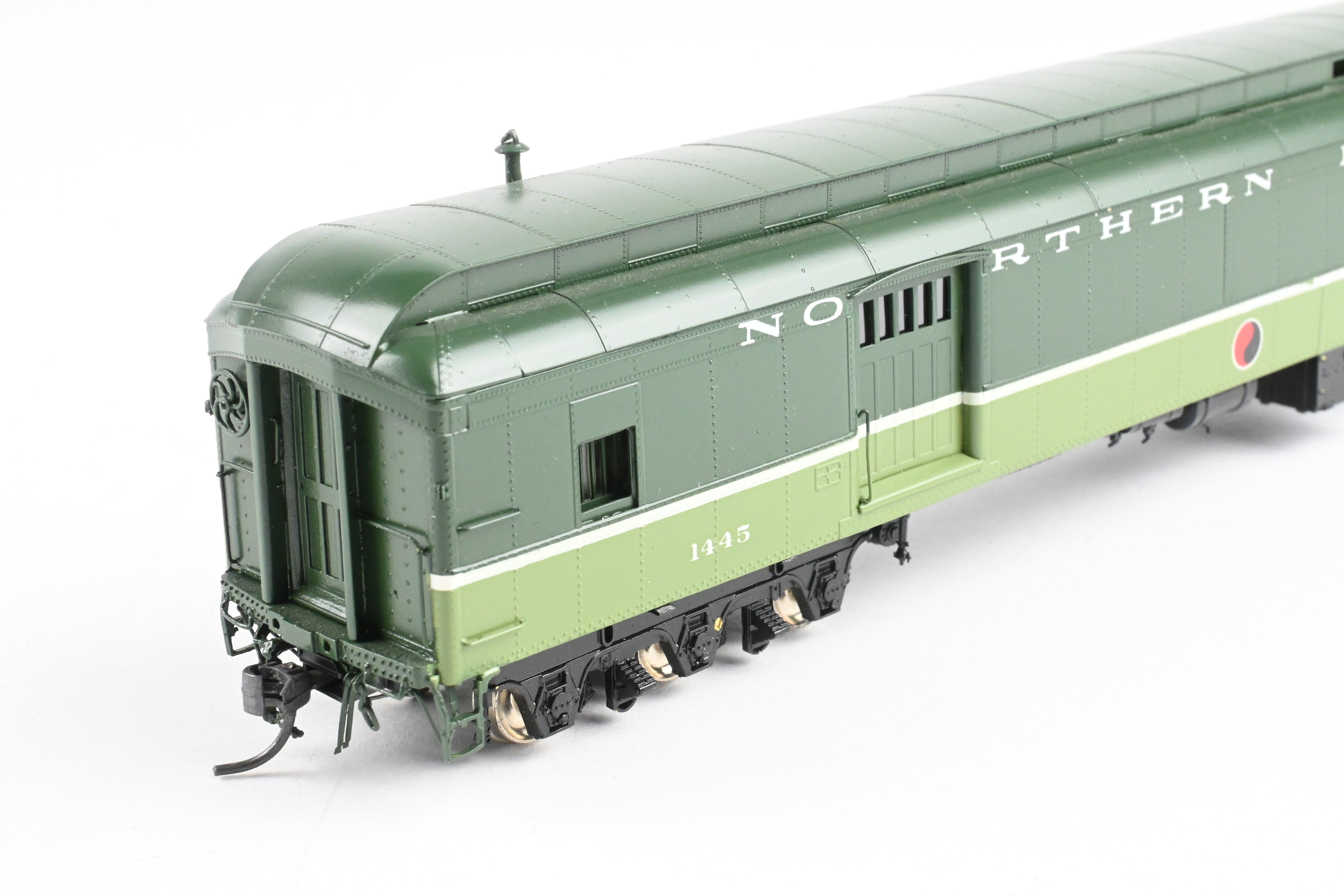 HO Scale Brass Northern Pacific RPO Car Model by W&R Enterprises, Custom Painted in Loewy Style, No. 1435