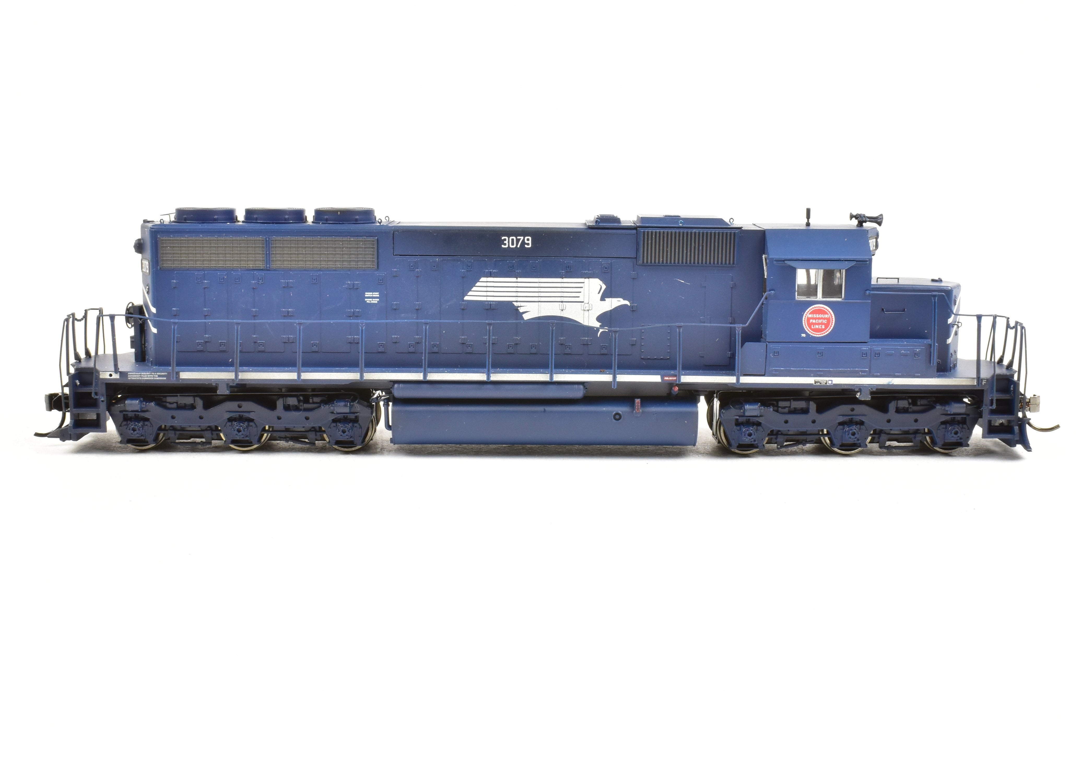 HO Scale Model Train - Athearn MP Missouri Pacific EMD SD40 #733 Weathered Locomotive with DCC Decoder