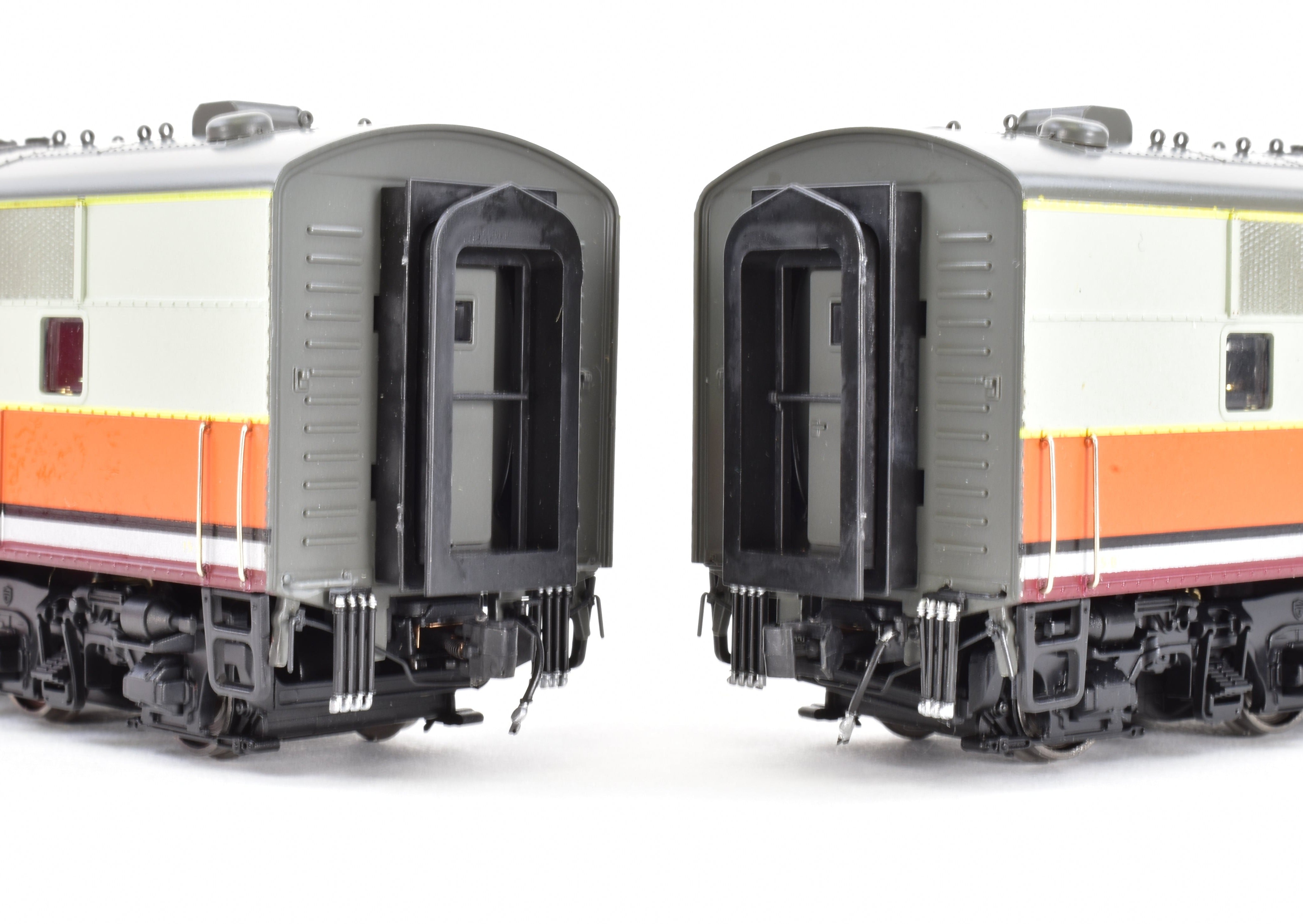 Broadway Limited Imports MILW Milwaukee Road E6A/A Set with QSI DCC, Sound & Spare Parts