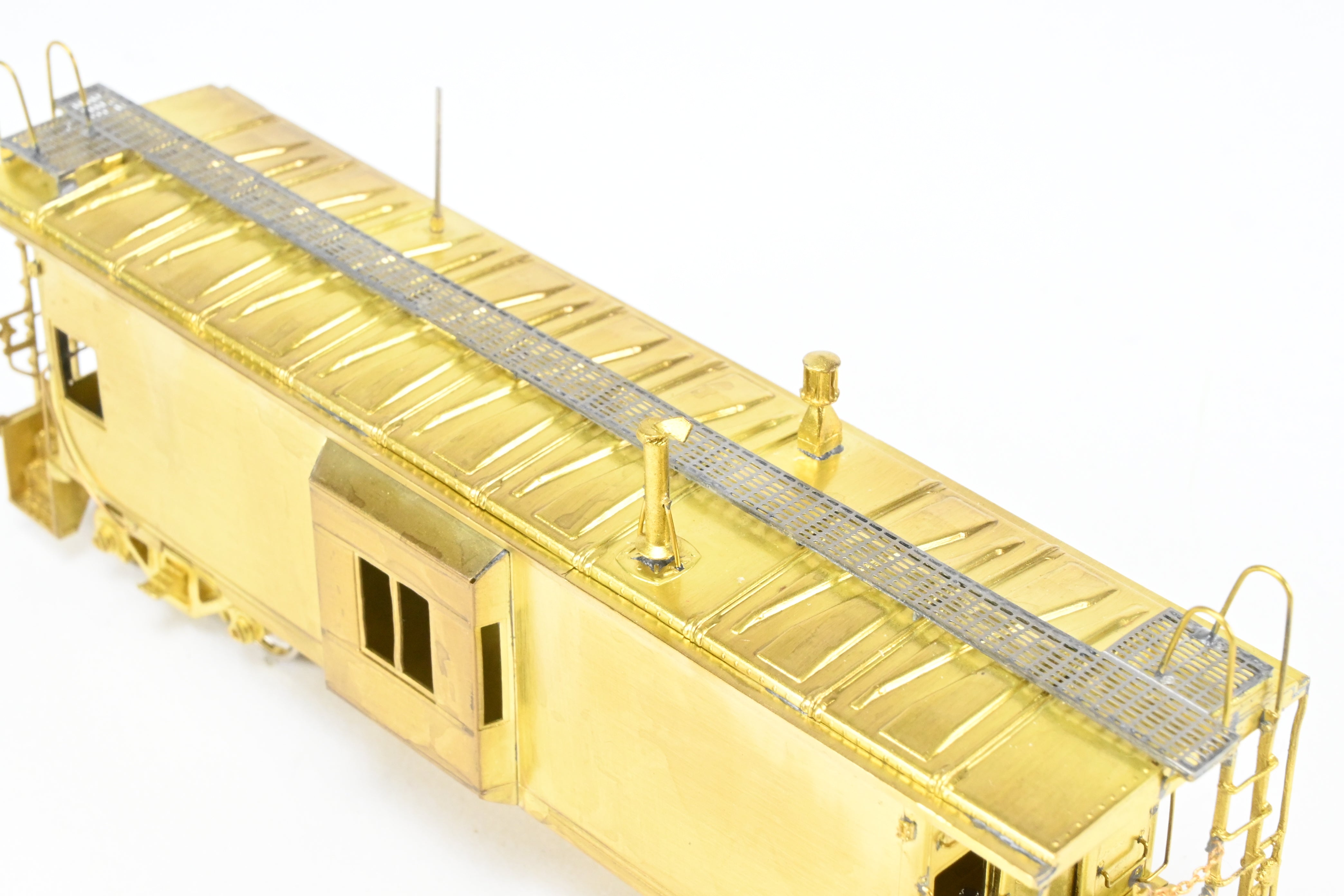 HO Brass OMI WP Western Pacific Early Version Bay Window Caboose #426 - 460 with Roof Walk