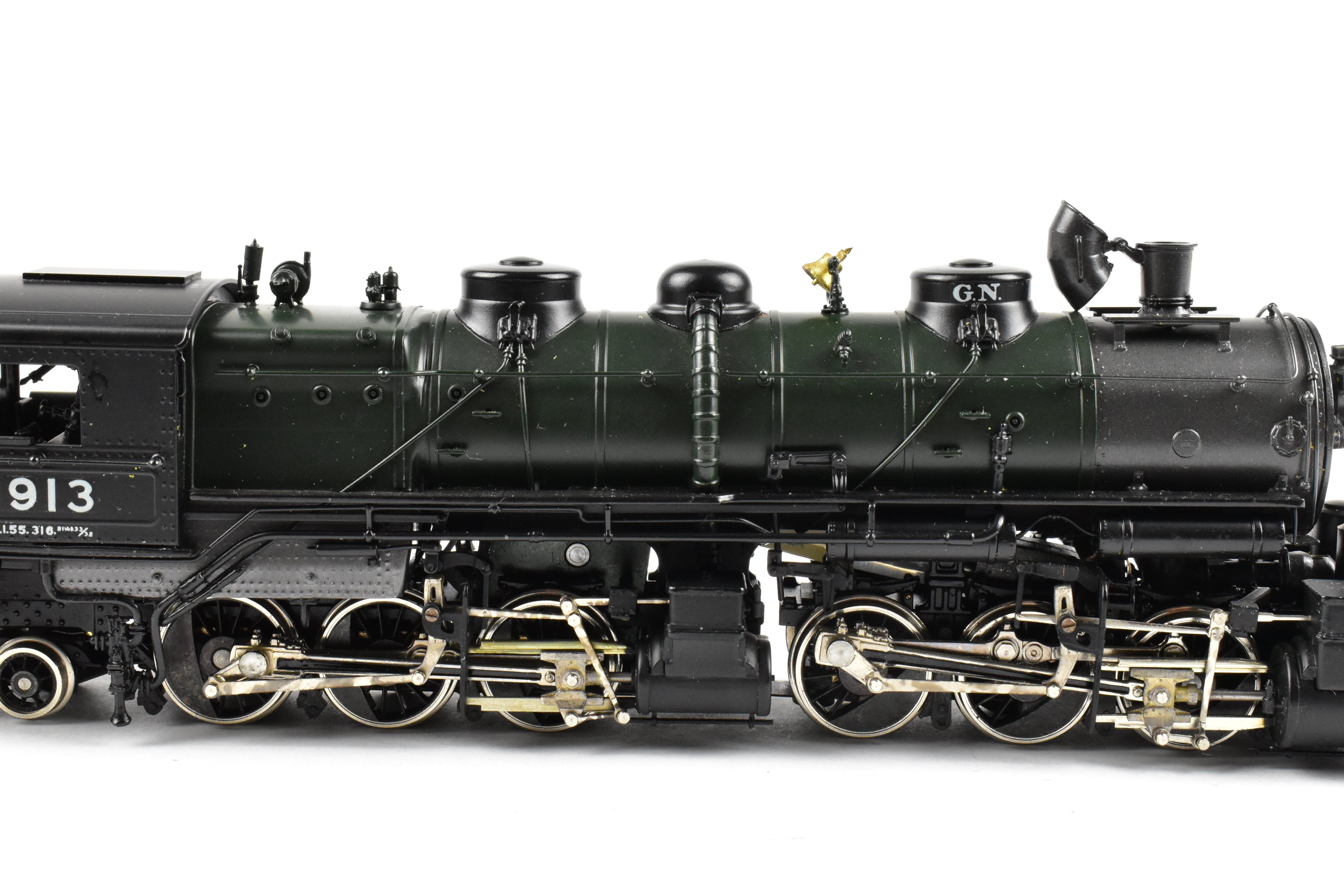 HO Scale Brass Model Train - Tenshodo Great Northern 2-6-6-2 Class L-1 Factory Painted Locomotive #1913 with Crown Design