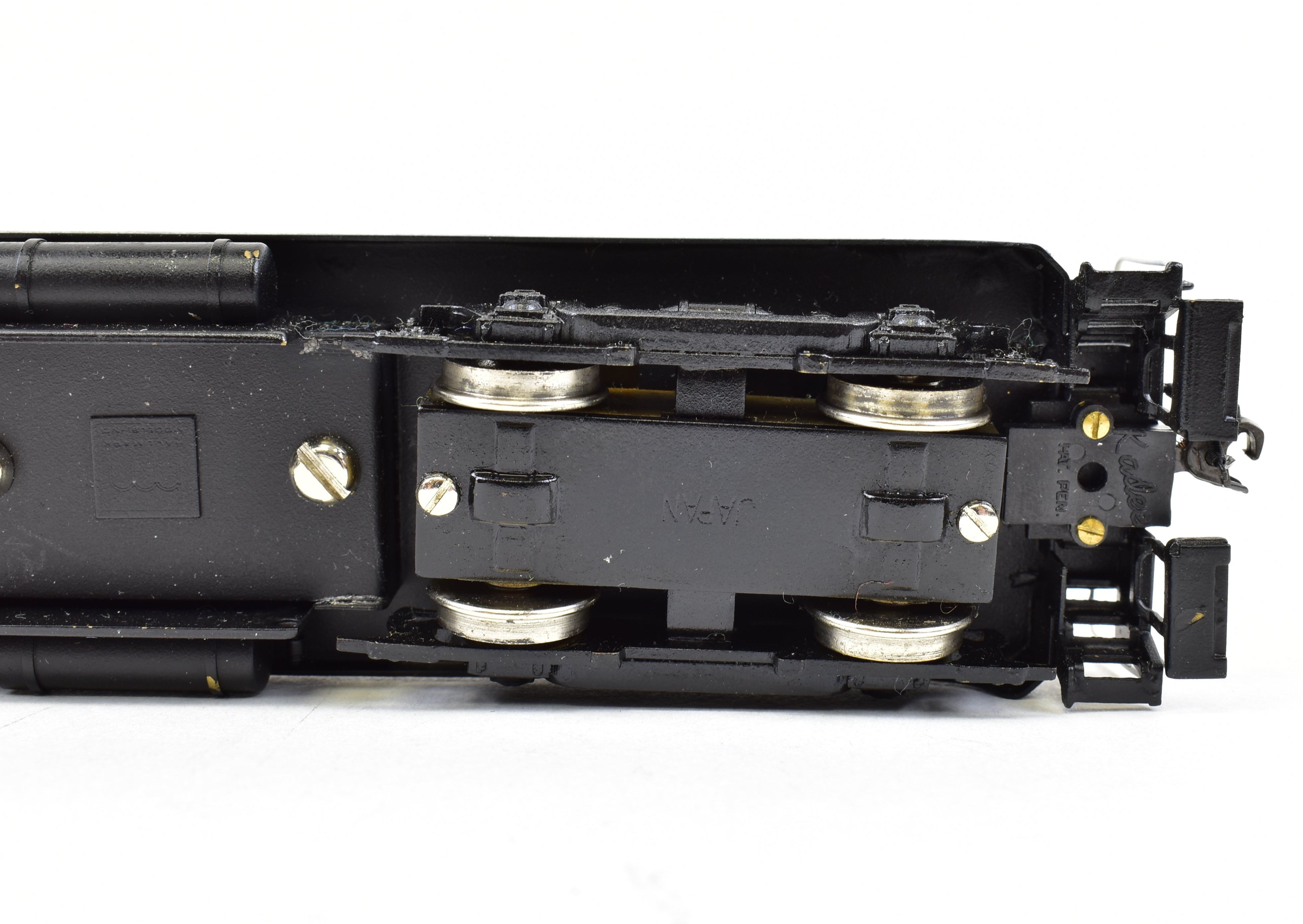 HO Scale Brass Hallmark Models GN - Great Northern Baldwin VO - 1000 Diesel Switcher Professionally Painted Model Train