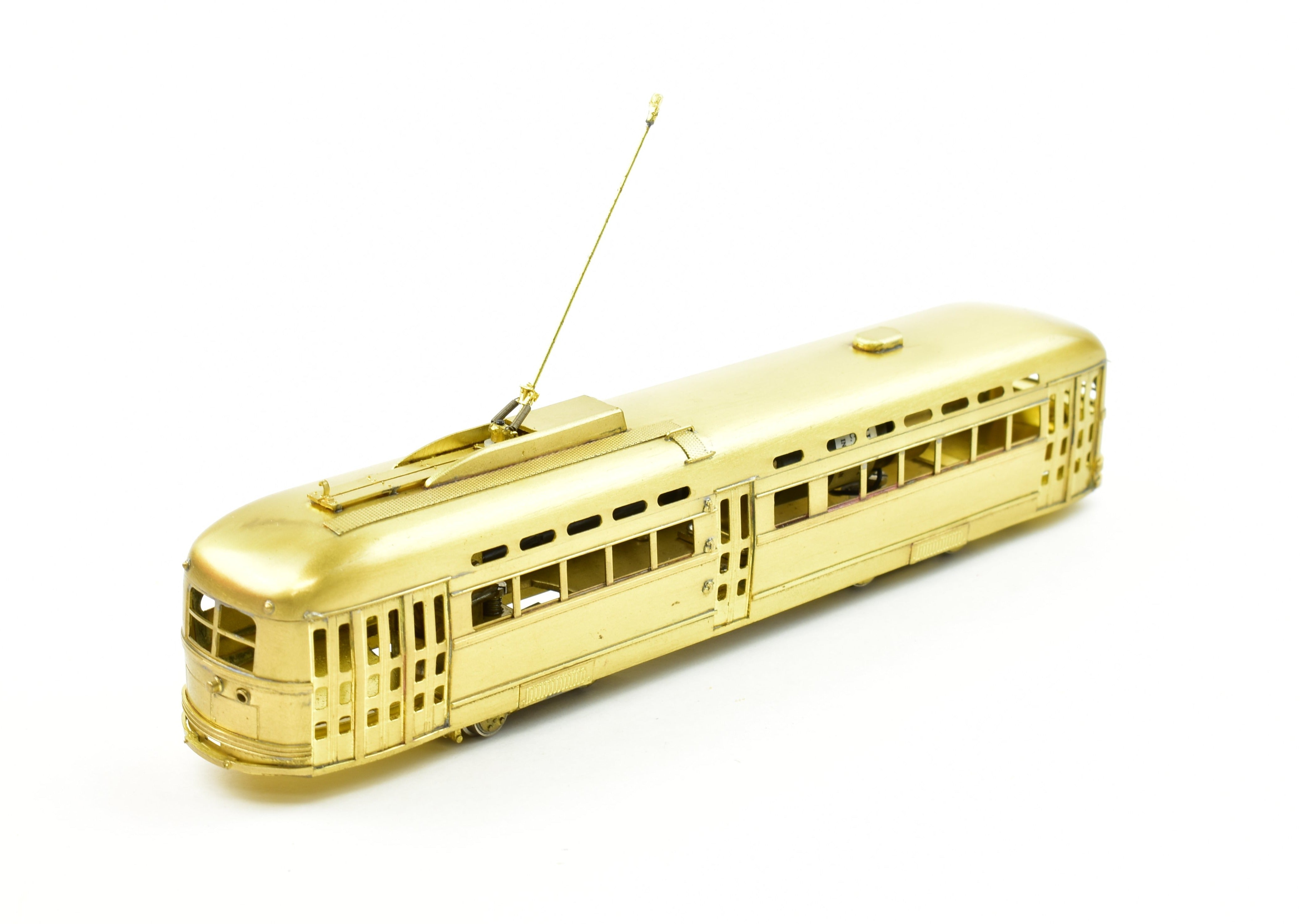 HO Scale Brass Model Train - The Car Works CSL Chicago Surface Lines 1946 Pullman Green Hornet PCC Car Replica