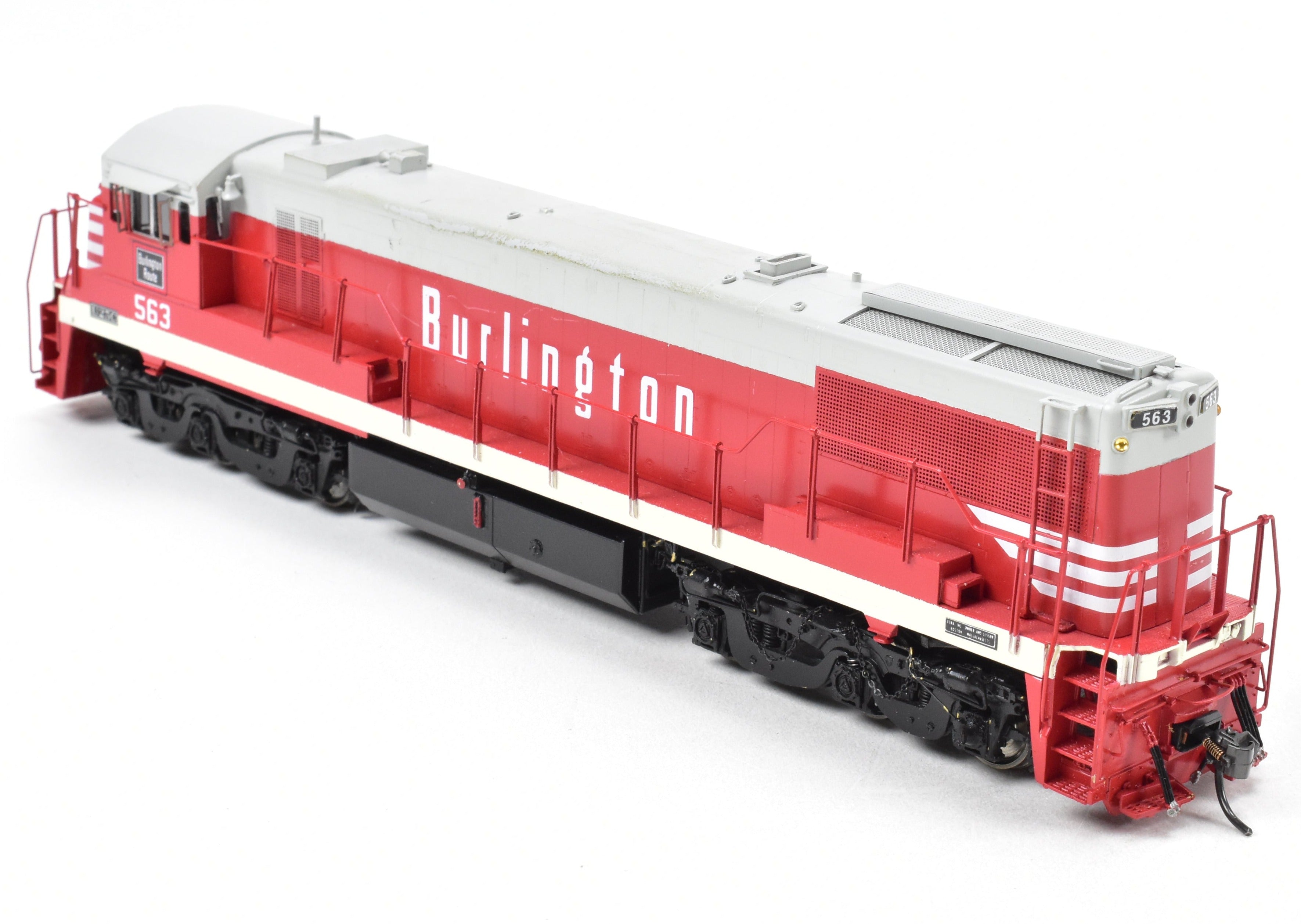HO Brass OMI CB&Q Burlington Route GE U-28C (U-25C Carbody) Pro-Paint #563