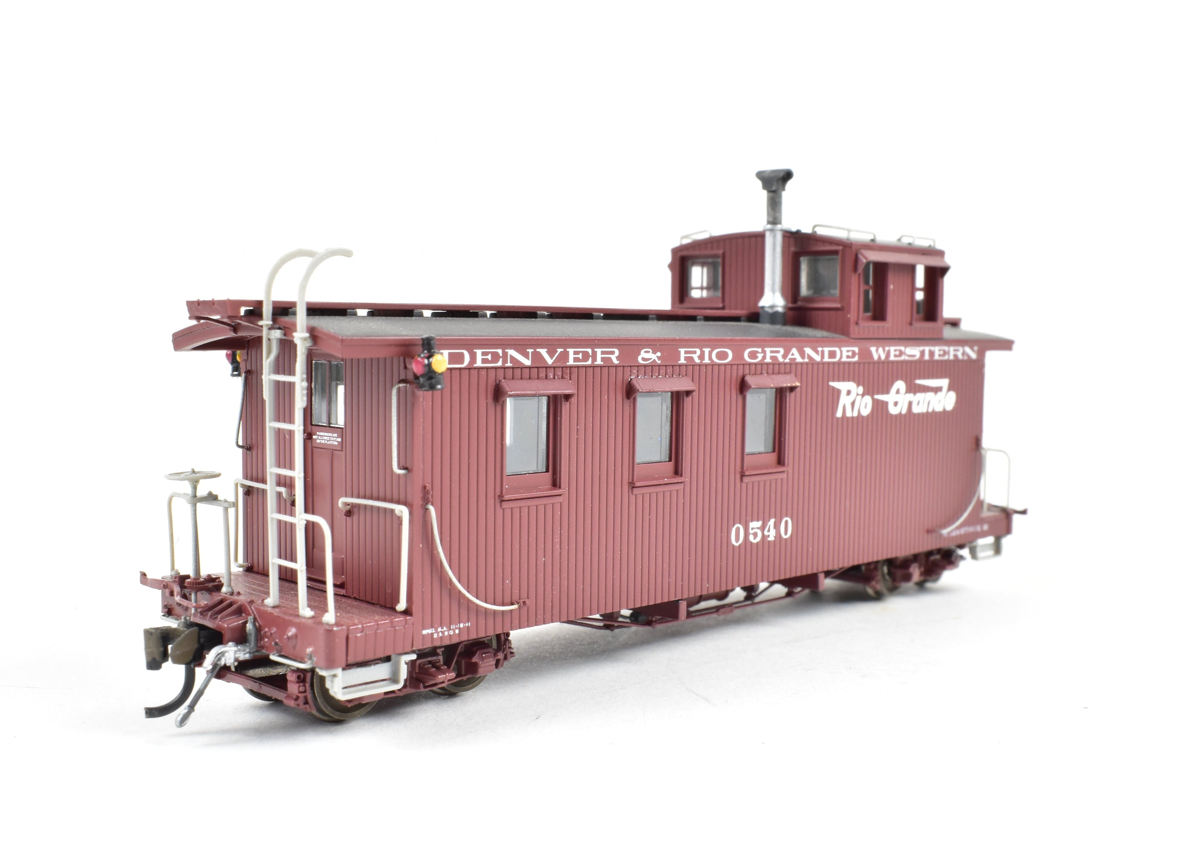 HOn3 Scale Plastic Model - Blackstone Models' Denver & Rio Grande Western Long Caboose, Factory Painted in Rio Grande Flying Herald, No. 0540