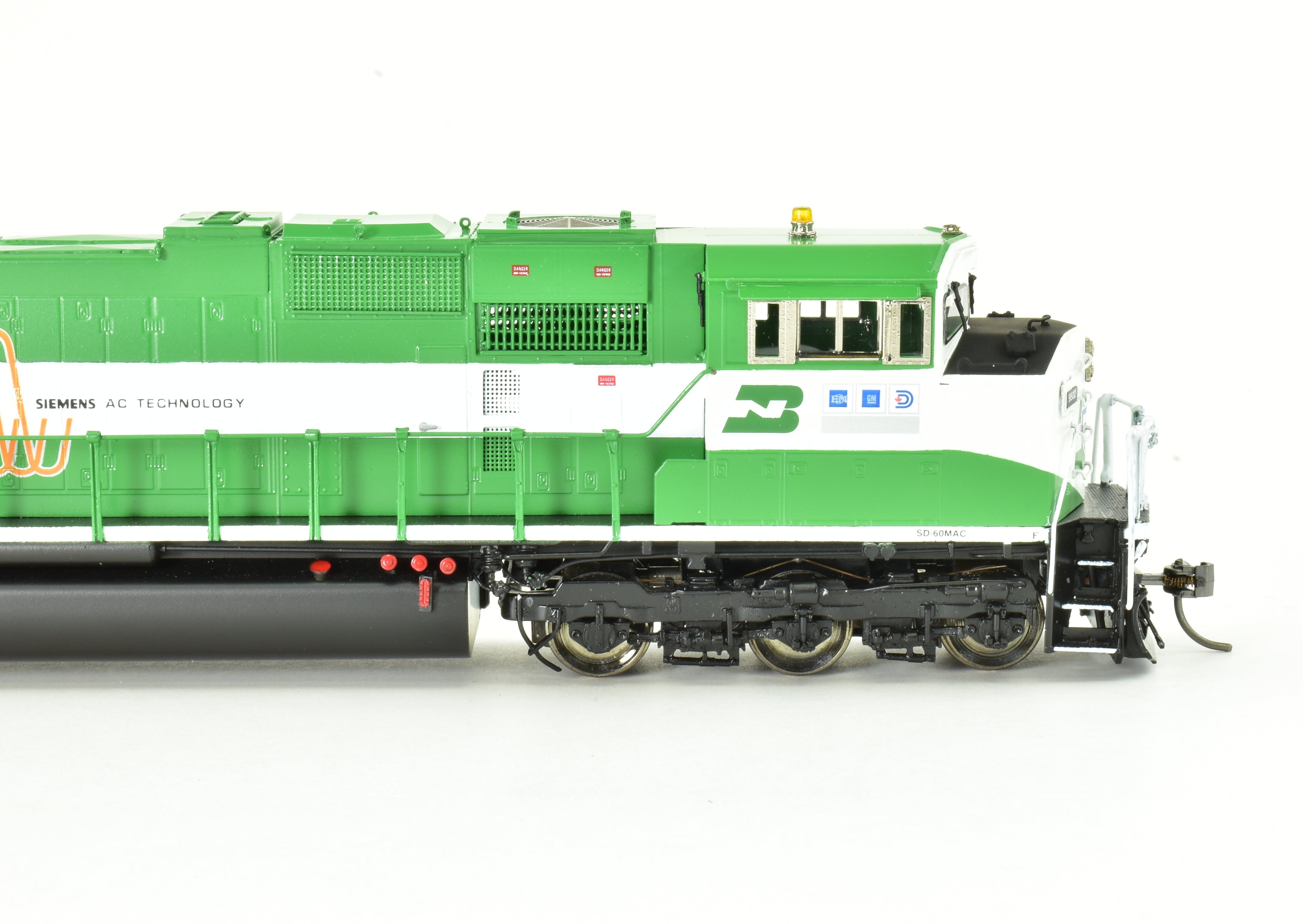 HO Scale Brass BN SD60MAC FP No. 9502 by Overland Models with HTCR Trucks