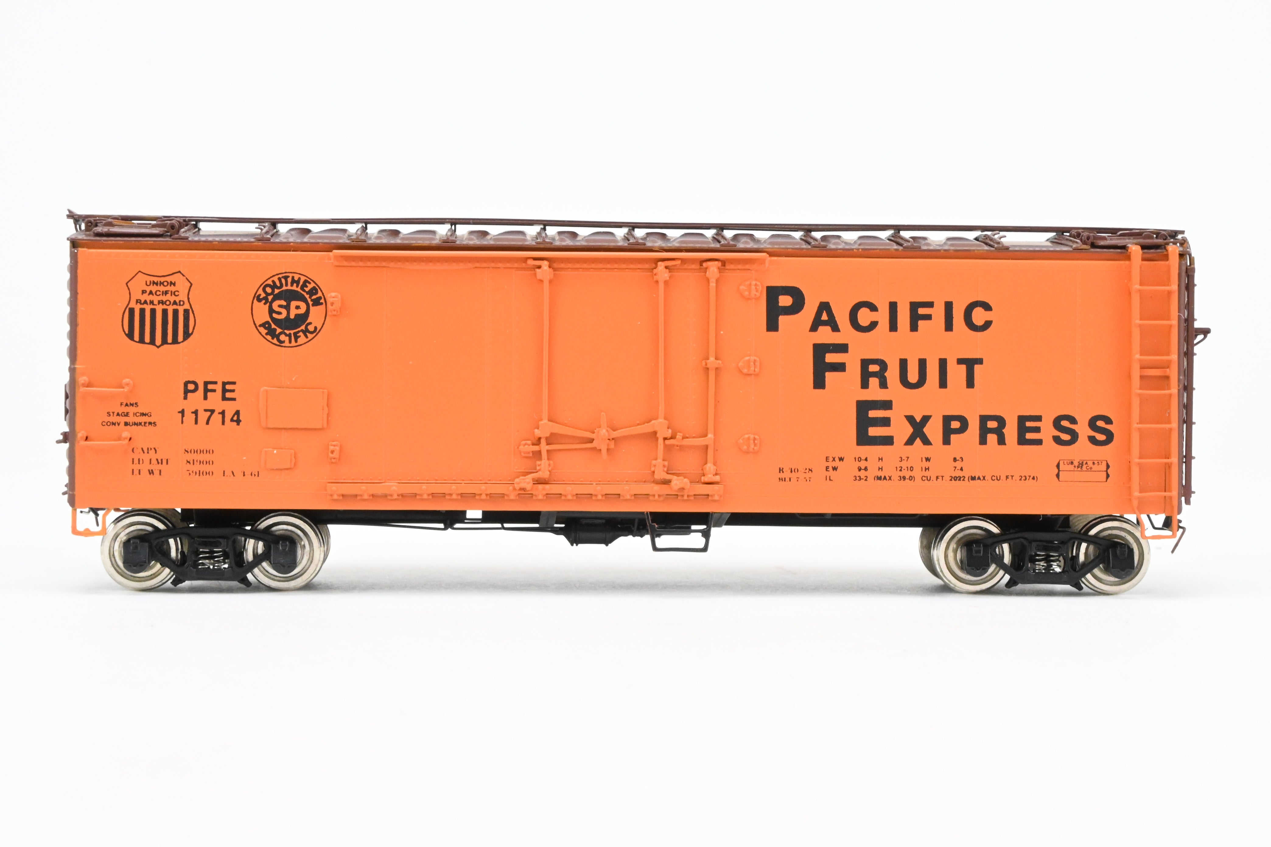 HO Scale Brass CIL Challenger Imports Pacific Fruit Express R - 40 - 28 Ice Refrigerator Car Model, Factory - Finished with Union Pacific and Southern Pacific Insignias, FP #11714