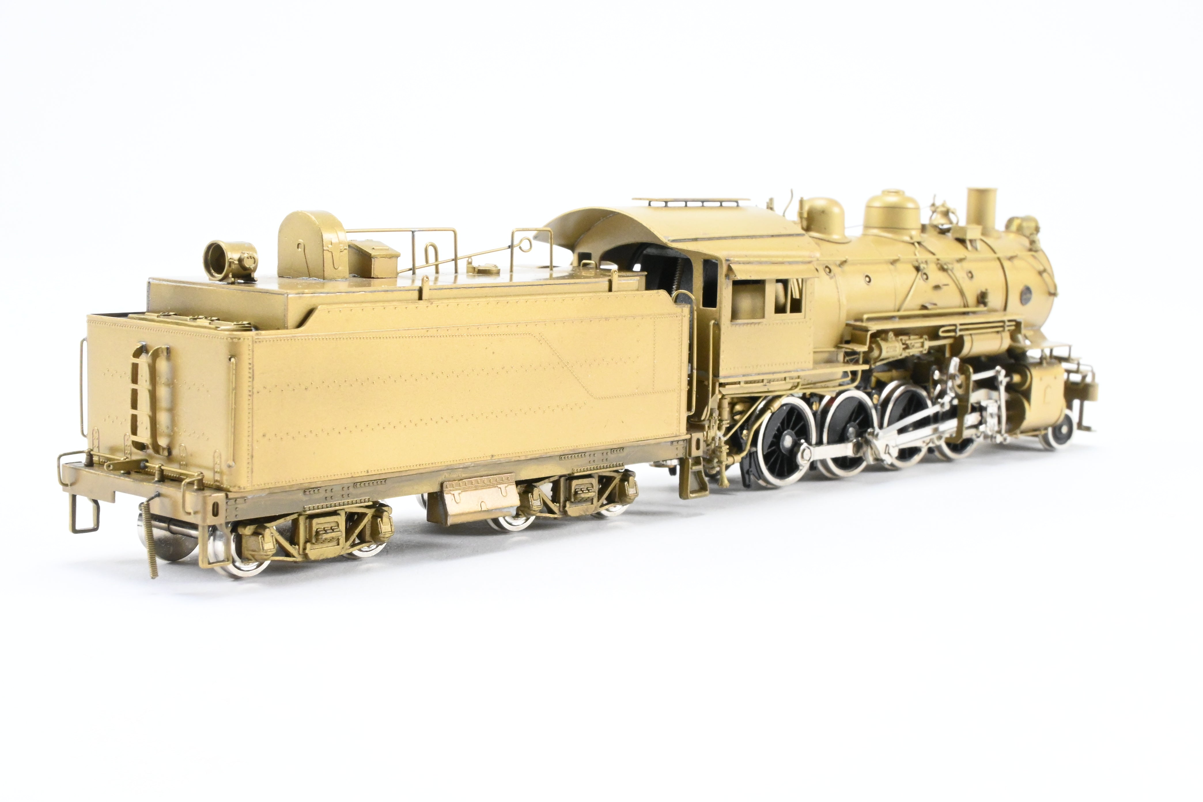 High - Quality HO Scale Brass Pacific Fast Mail Model of United ATSF - Santa Fe 2 - 8 - 0 Locomotive from the 1950 Class with 1975 Last Run