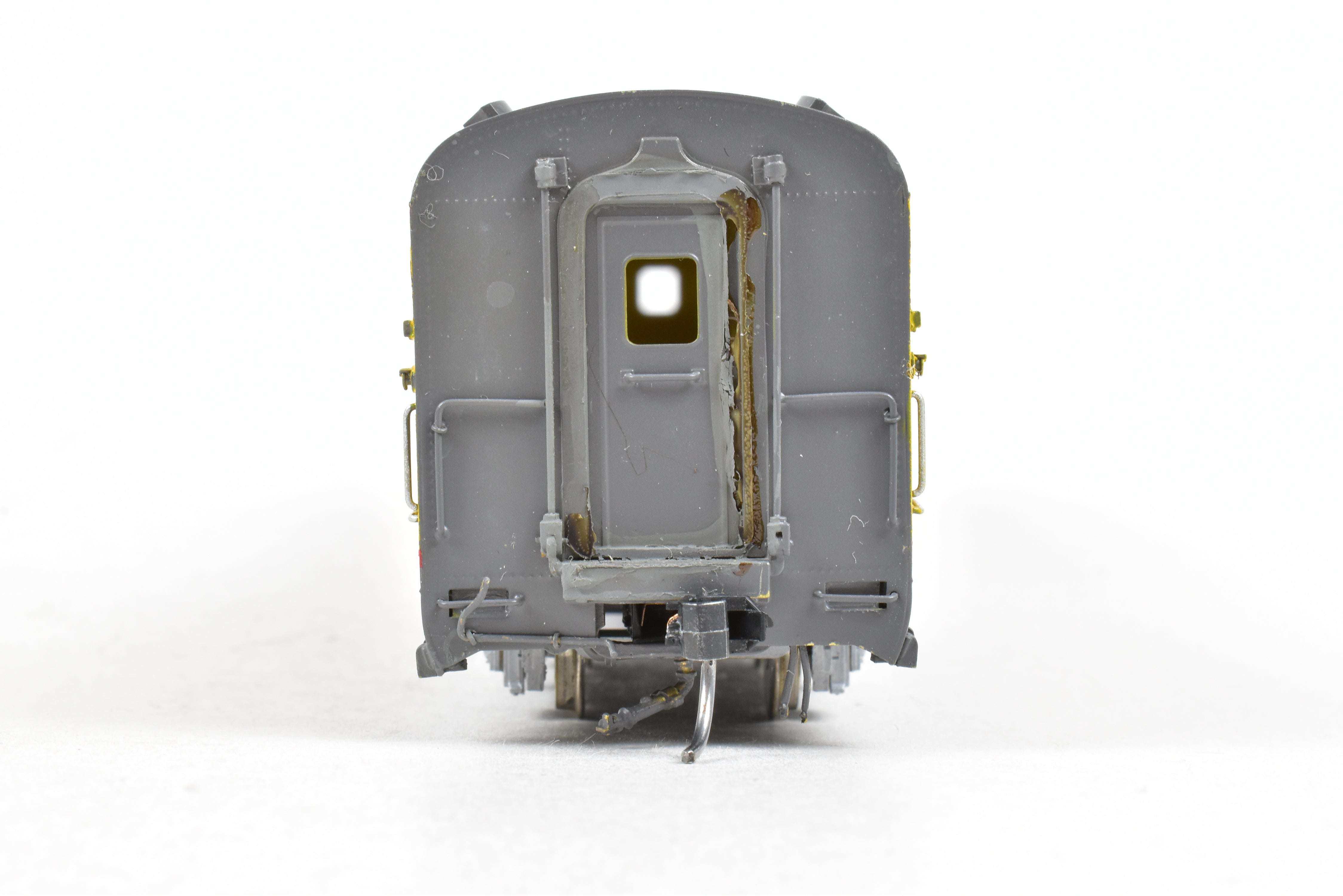 High - Quality HO Scale Brass Model Train Sleeper by Wasatch Model Co., ATSF - Santa Fe Valley Design Painted as UP - Union Pacific American Series Sleeper