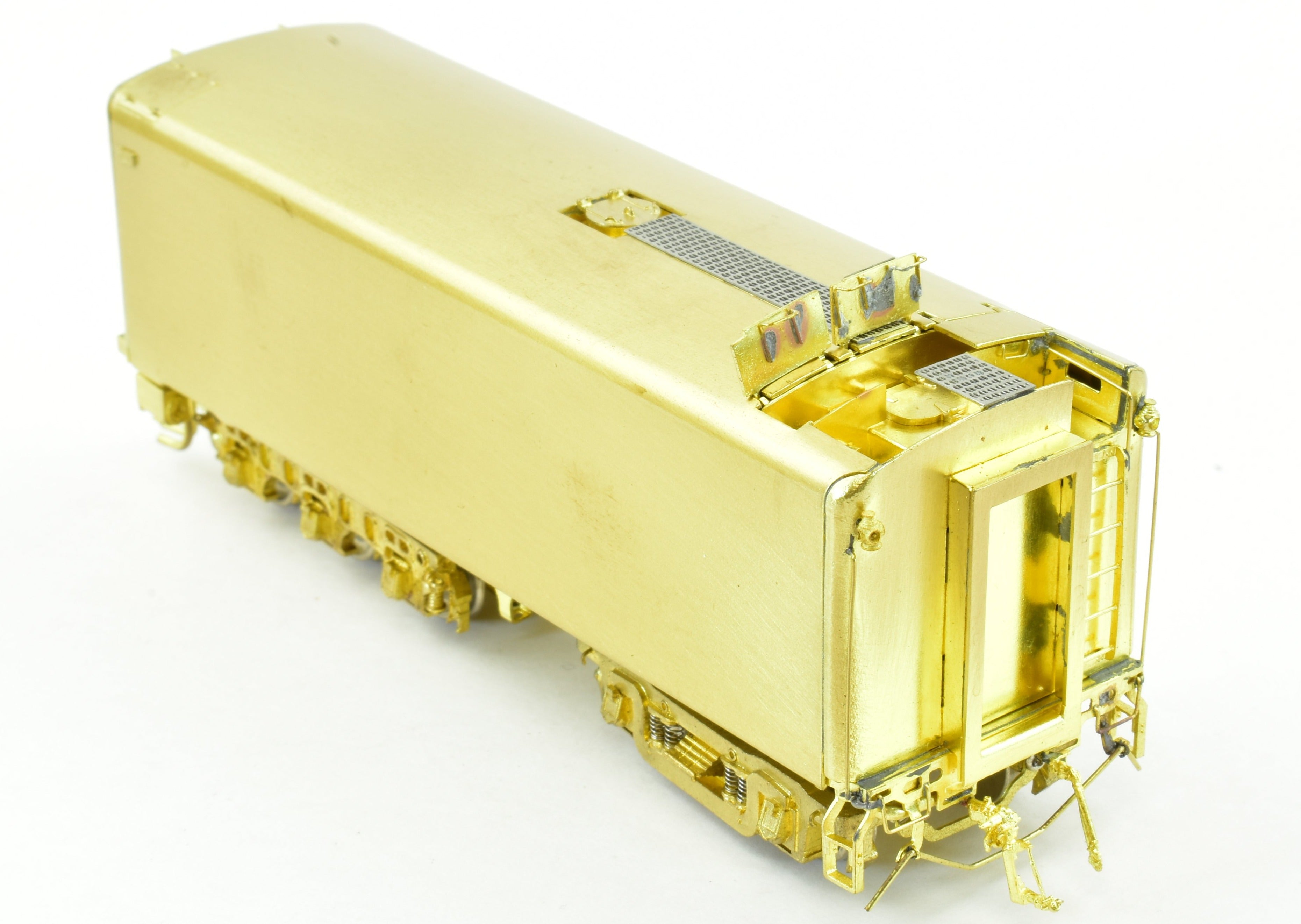 HO Scale Brass Model Train by Overland Models, Inc. - Streamlined Atlantic 4-4-2 Locomotive of Milwaukee Road (MILW) with Modernized 'Hiawatha' Design