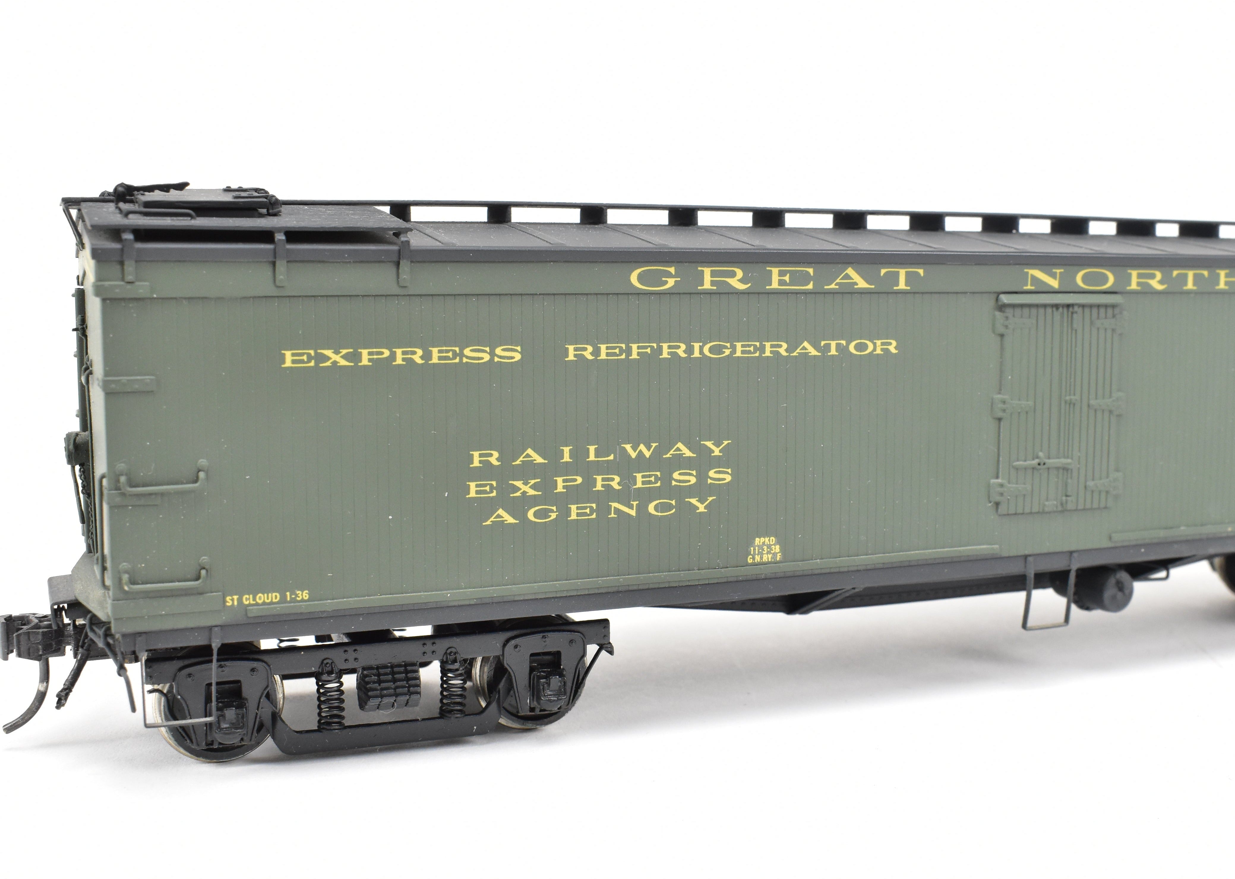 O Scale Oriental Limited Great Northern Wood Express Reefer Model Train, Brass, #2090 CP