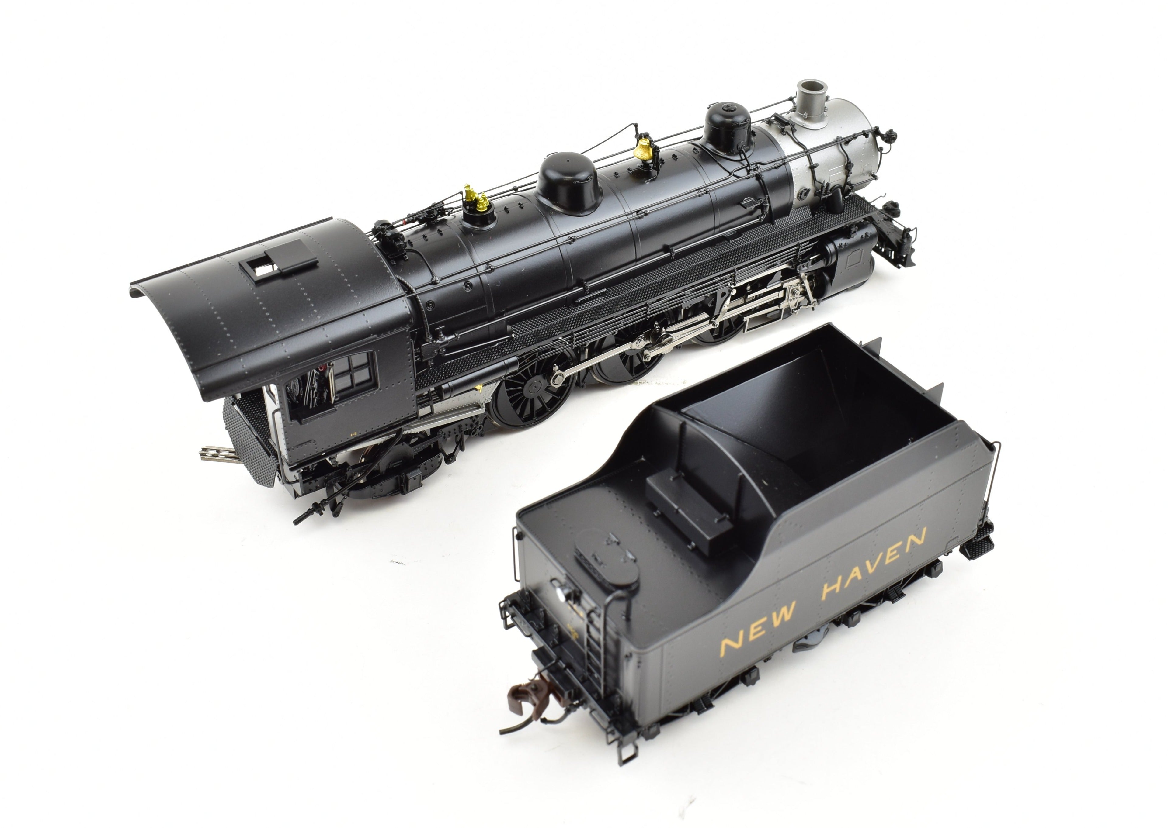 HO Scale Brass Crown Custom Imports NH - New Haven I-2 4-6-2 Pacific Locomotive with ATS on Pilot and Factory Painted Finish