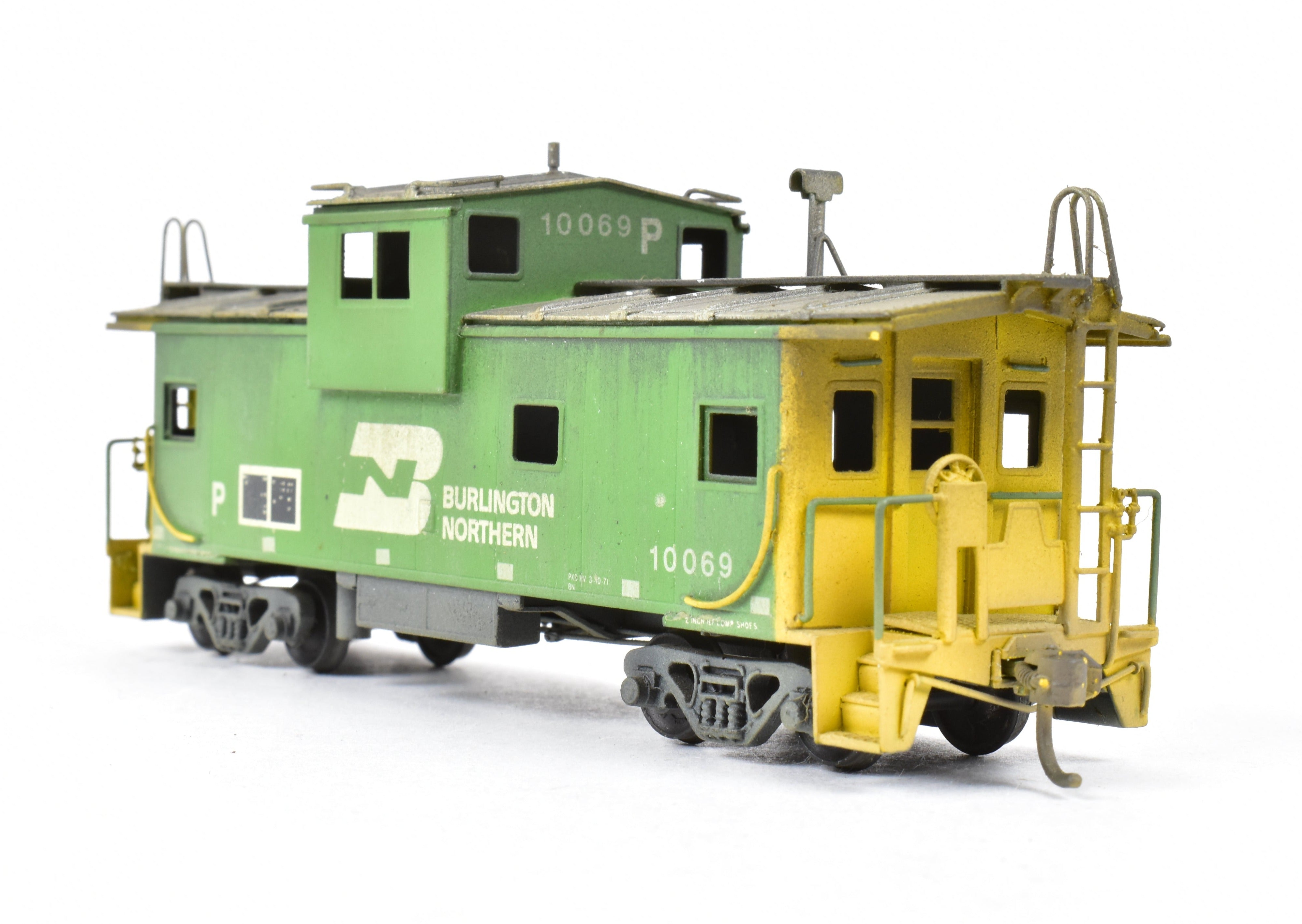 HO Scale Brass Oriental Limited Burlington Northern X Caboose X96 - 155 Class Model with Custom Painting and Weathering Effect