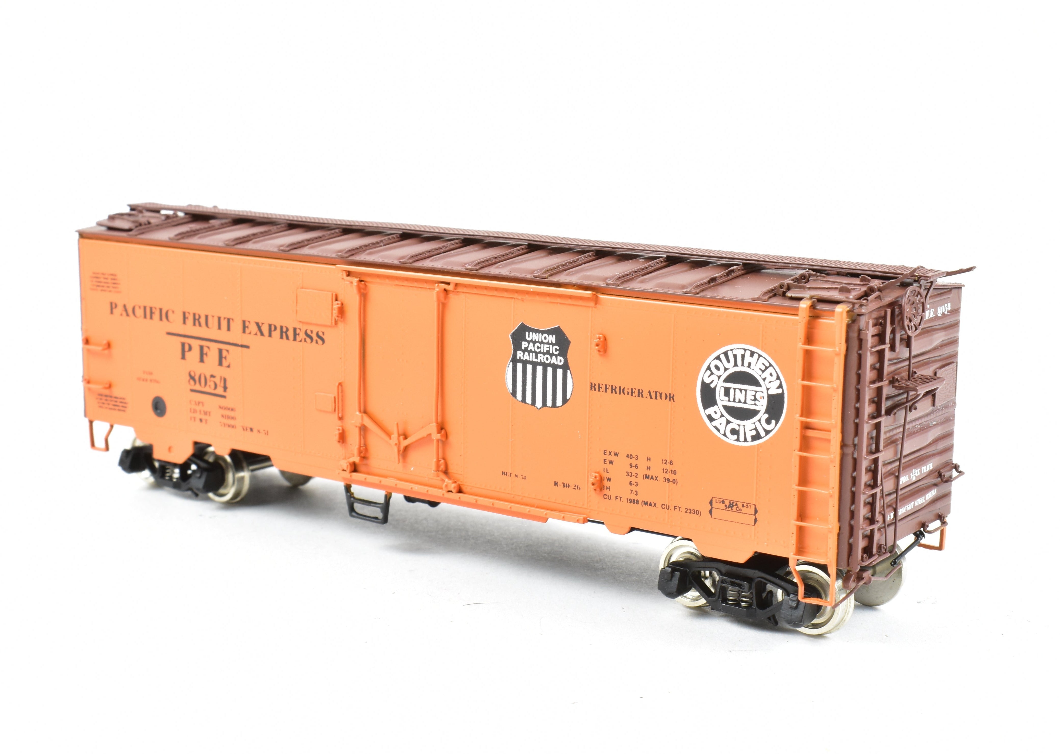 HO Brass Challenger Imports PFE Pacific Fruit Express R-40-26 #8054 Refrigerator Car